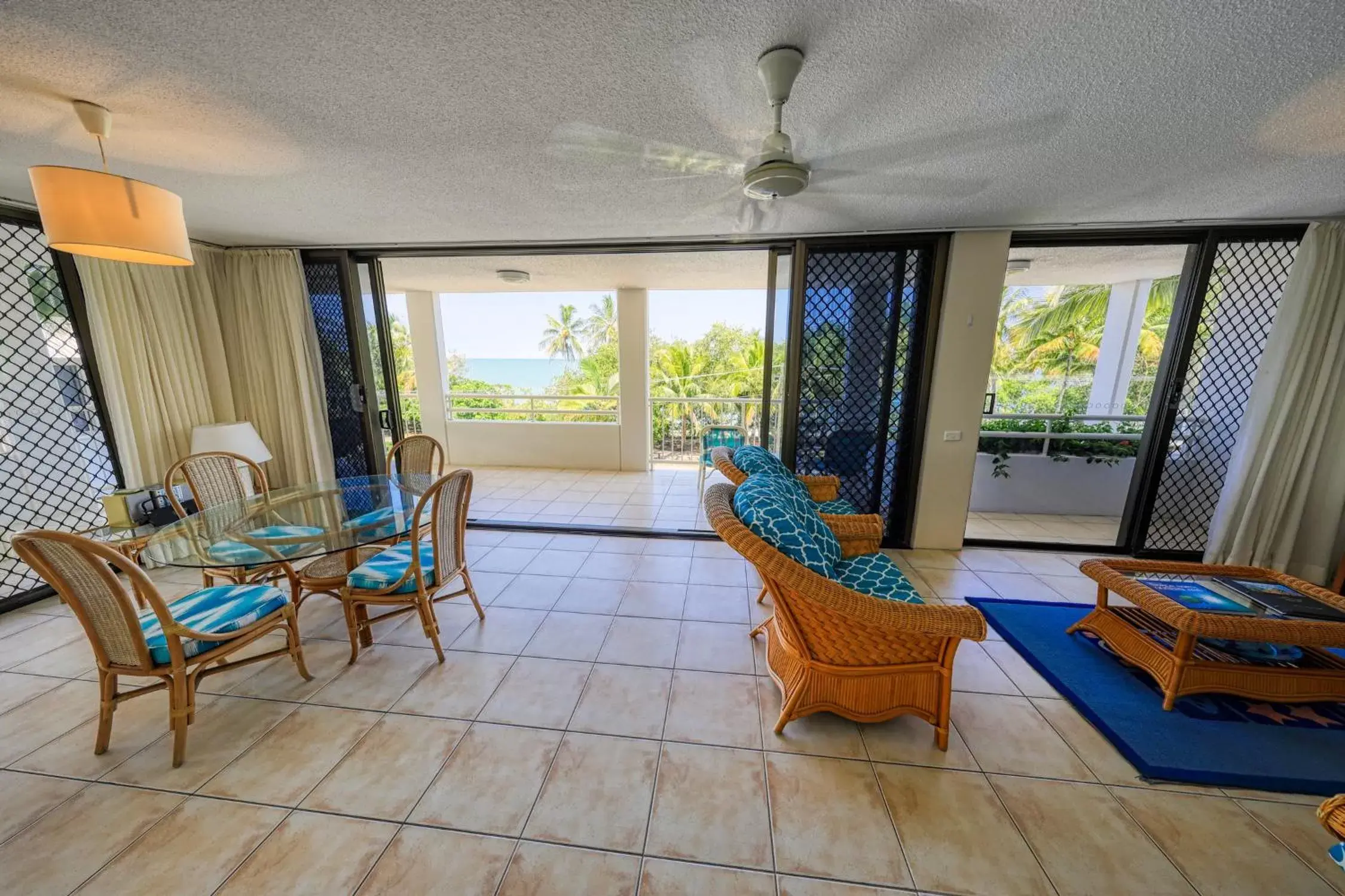 Living room, Seating Area in Argosy On The Beach