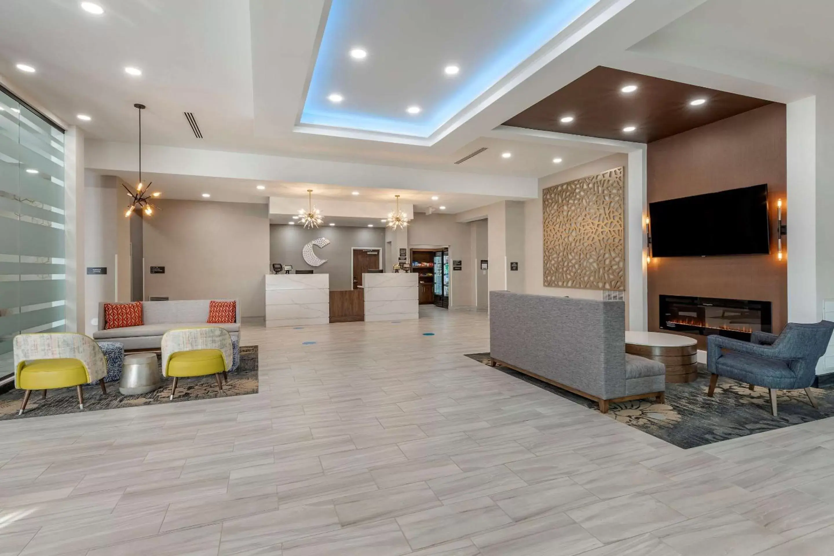Lobby or reception in Comfort Suites Greenville Airport
