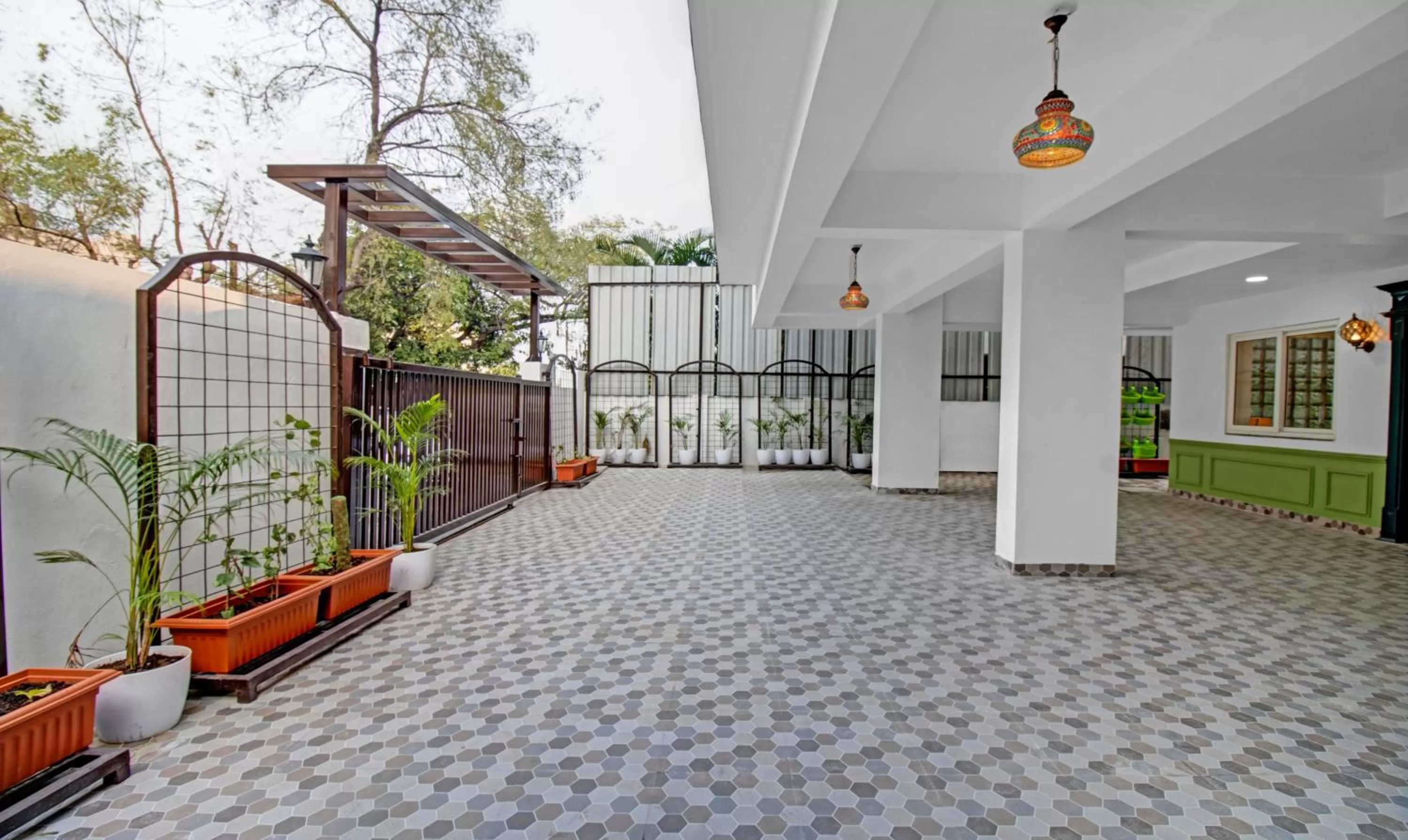 Property building in Treebo Chandraprasth Residency