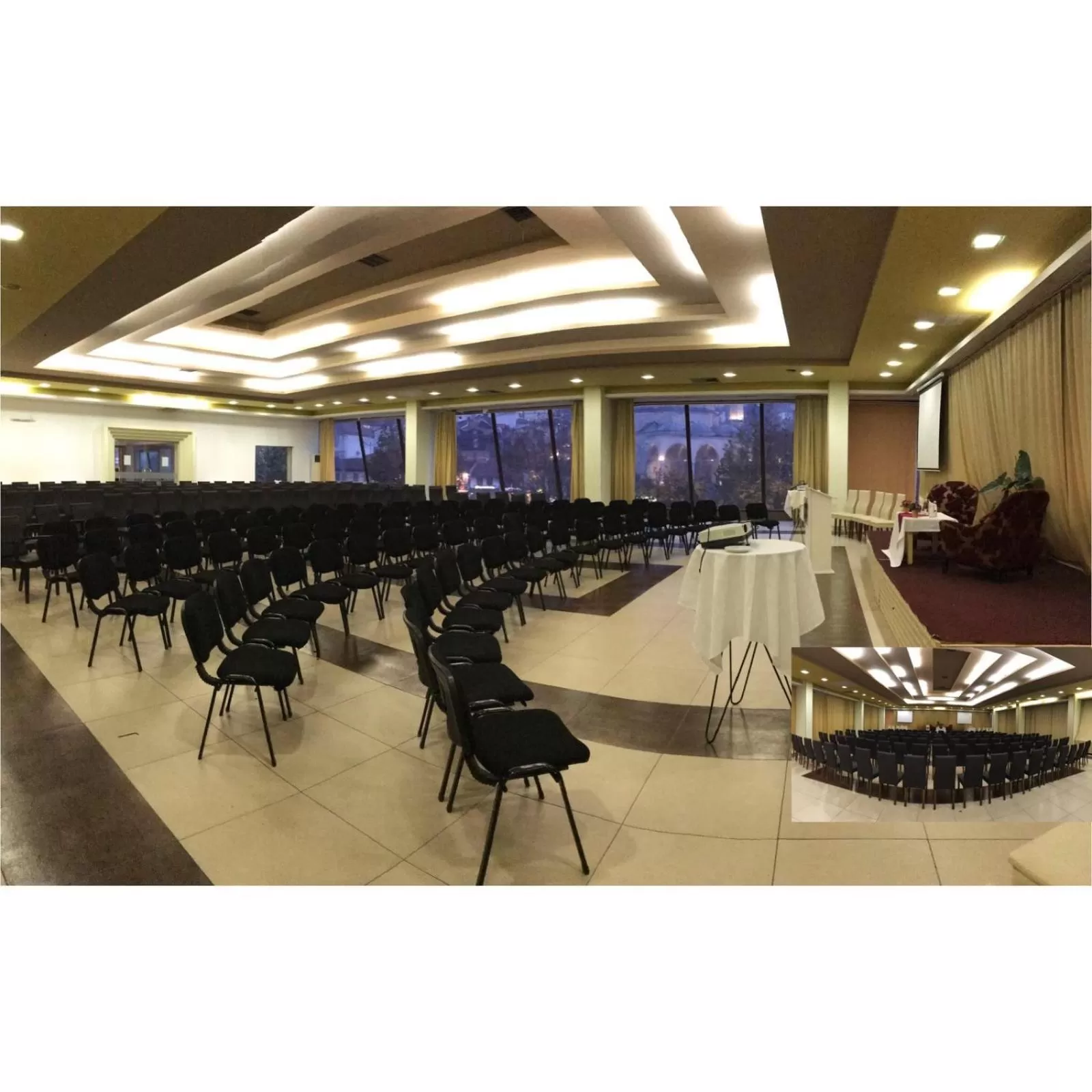 Meeting/conference room in Theranda Hotel