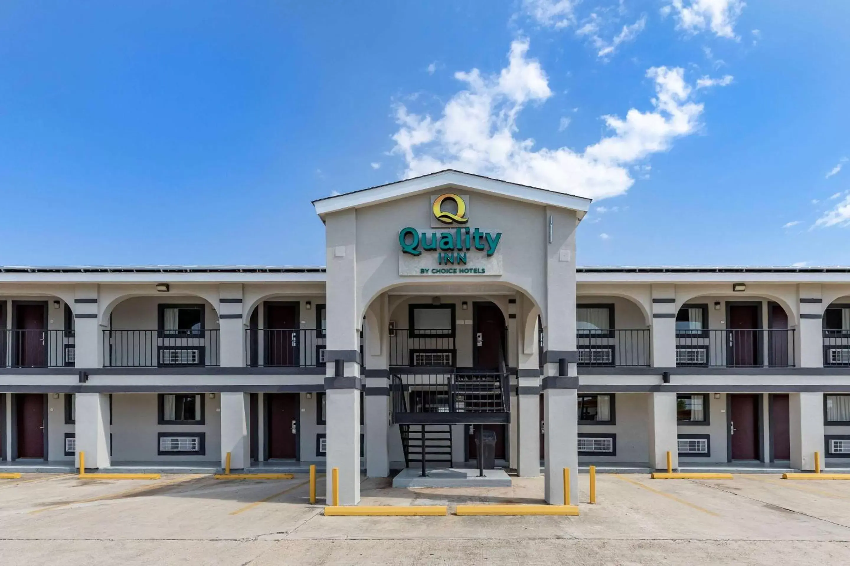 Property Building in Quality Inn