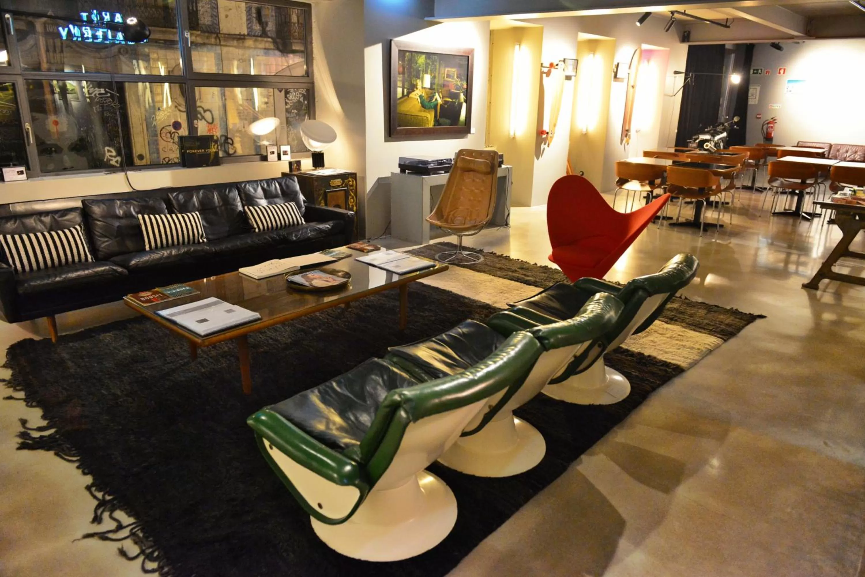 Night in Raw Culture Art & Lofts Bairro Alto