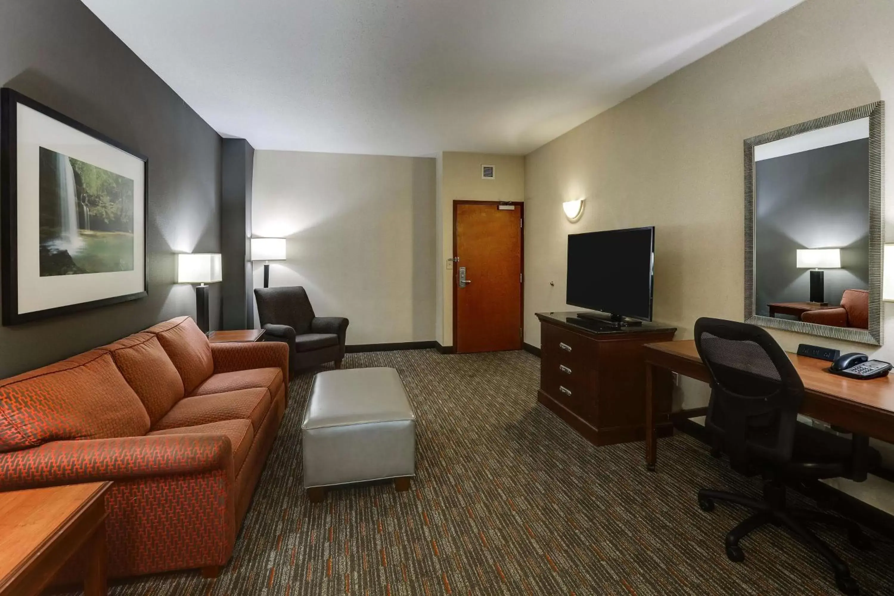 Bedroom, Seating Area in Drury Inn & Suites Montgomery