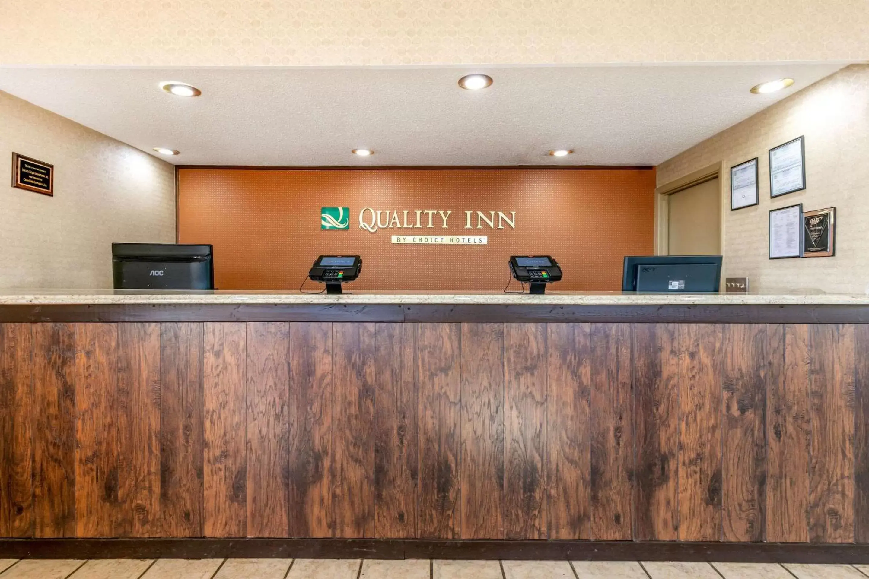 Lobby or reception in Quality Inn Manchester near Arnold AFB Lobby or reception in Quality Inn Manchester near Arnold AFB