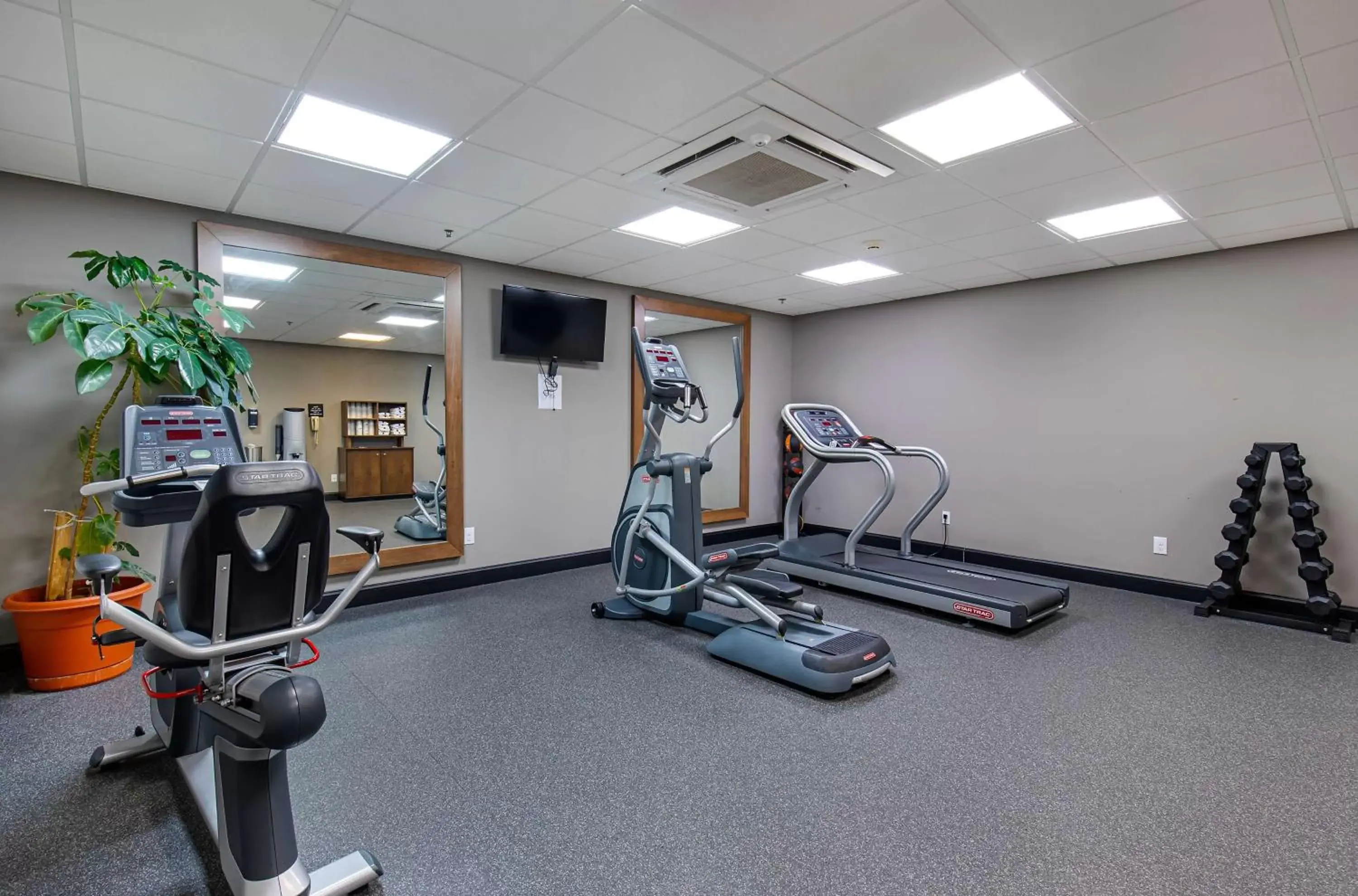 Fitness centre/facilities, Fitness Center/Facilities in Hampton Inn Corbin