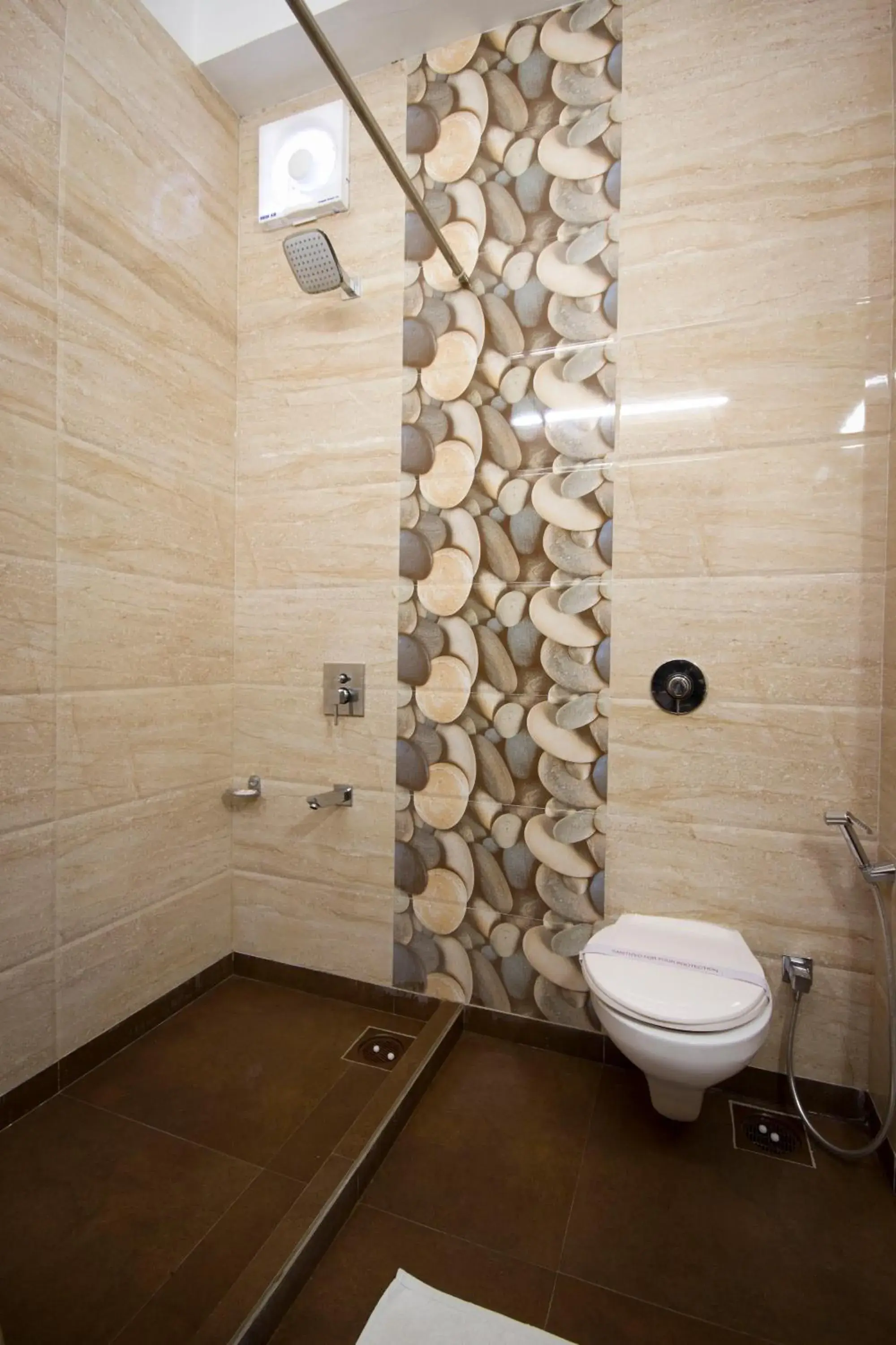 Bathroom in Hotel Vishnupriya