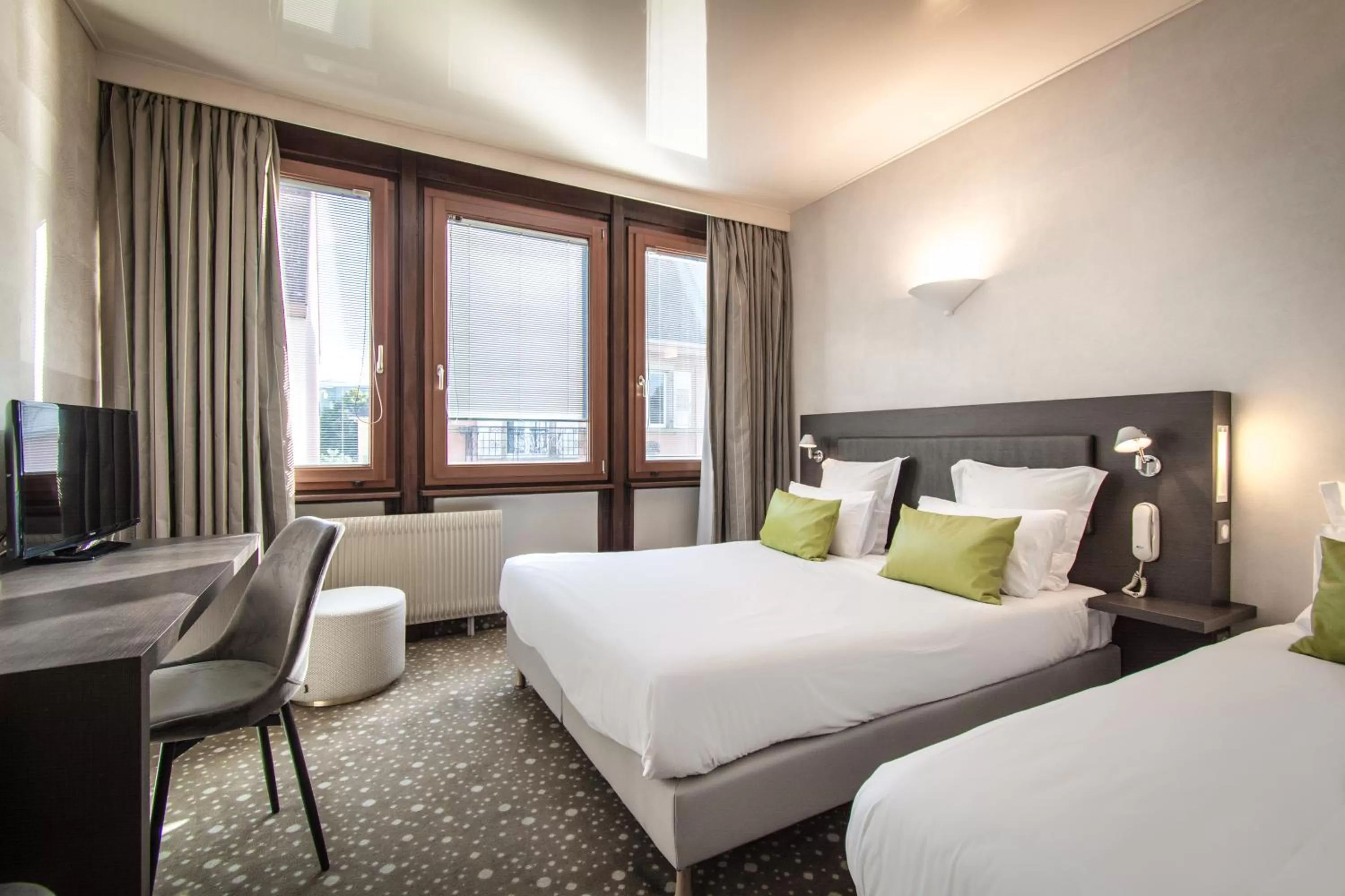 Bedroom, Bed in Hôtel Restaurant Vaillant proche Europapark Rulantica