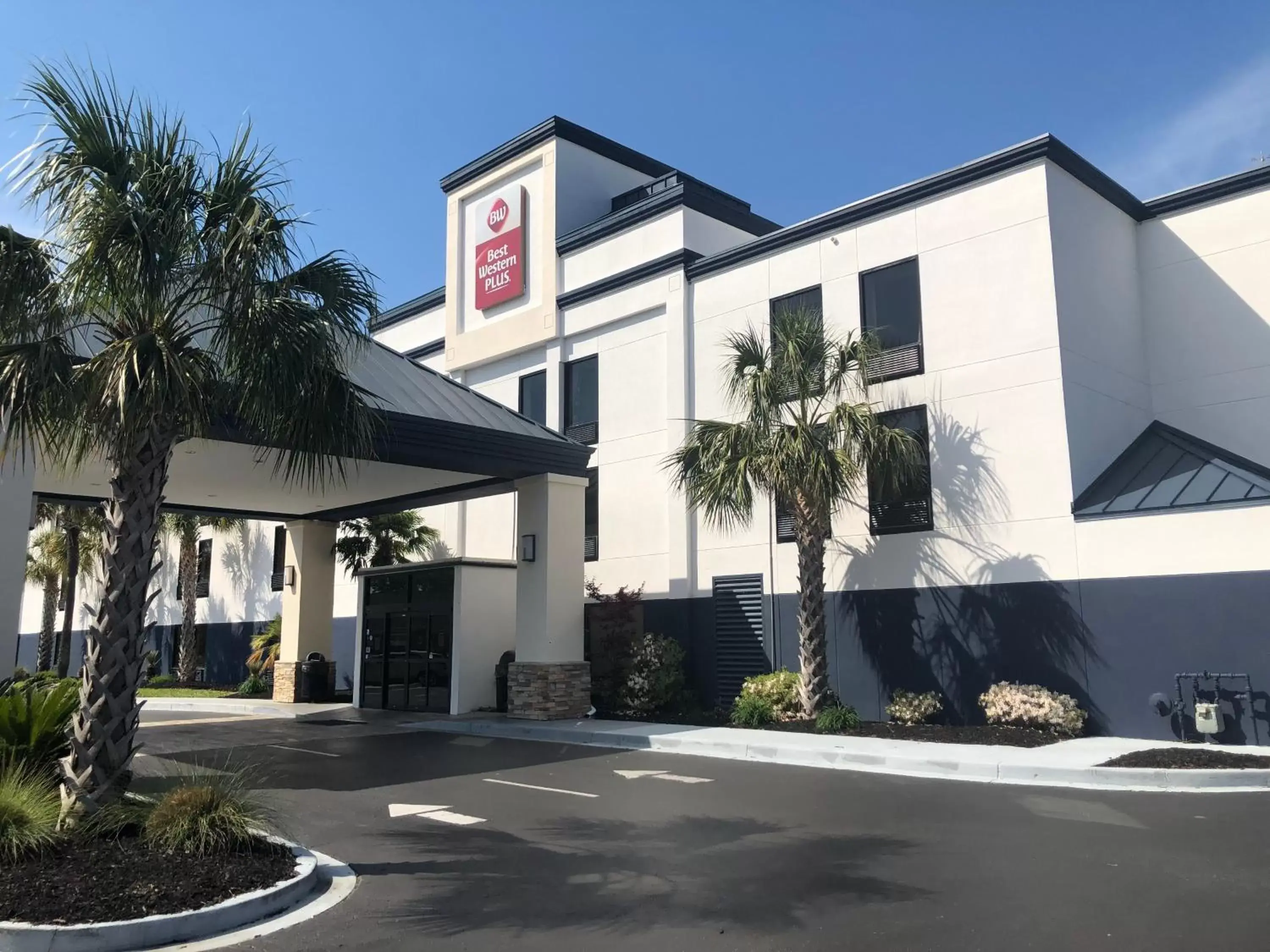 Property Building in Best Western Plus Myrtle Beach@Intracoastal