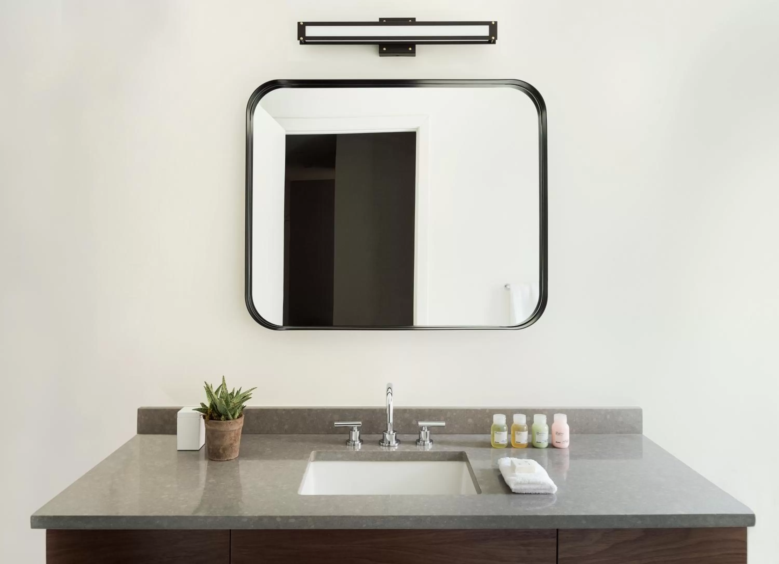 Bathroom in ROOST Rittenhouse