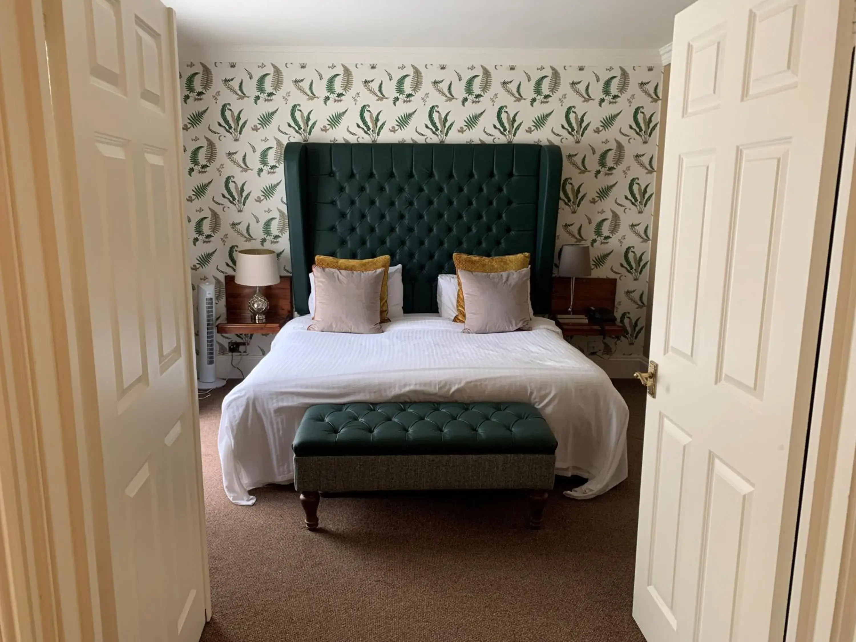 Bedroom, Bed in New House Country Hotel