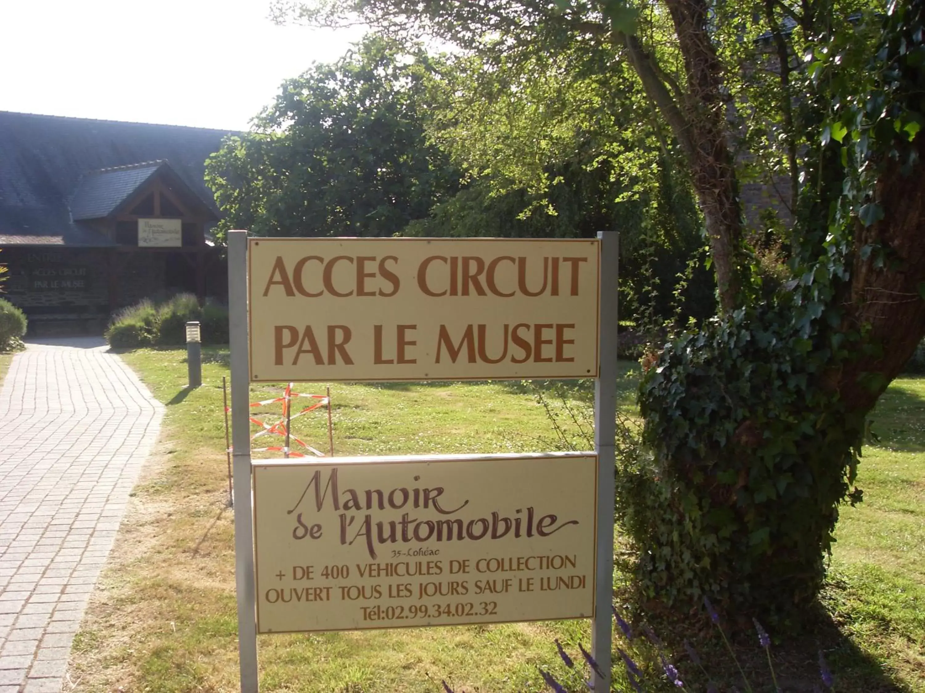 Nearby landmark, Property Logo/Sign in Chambre d'hôtes Les Bruyères