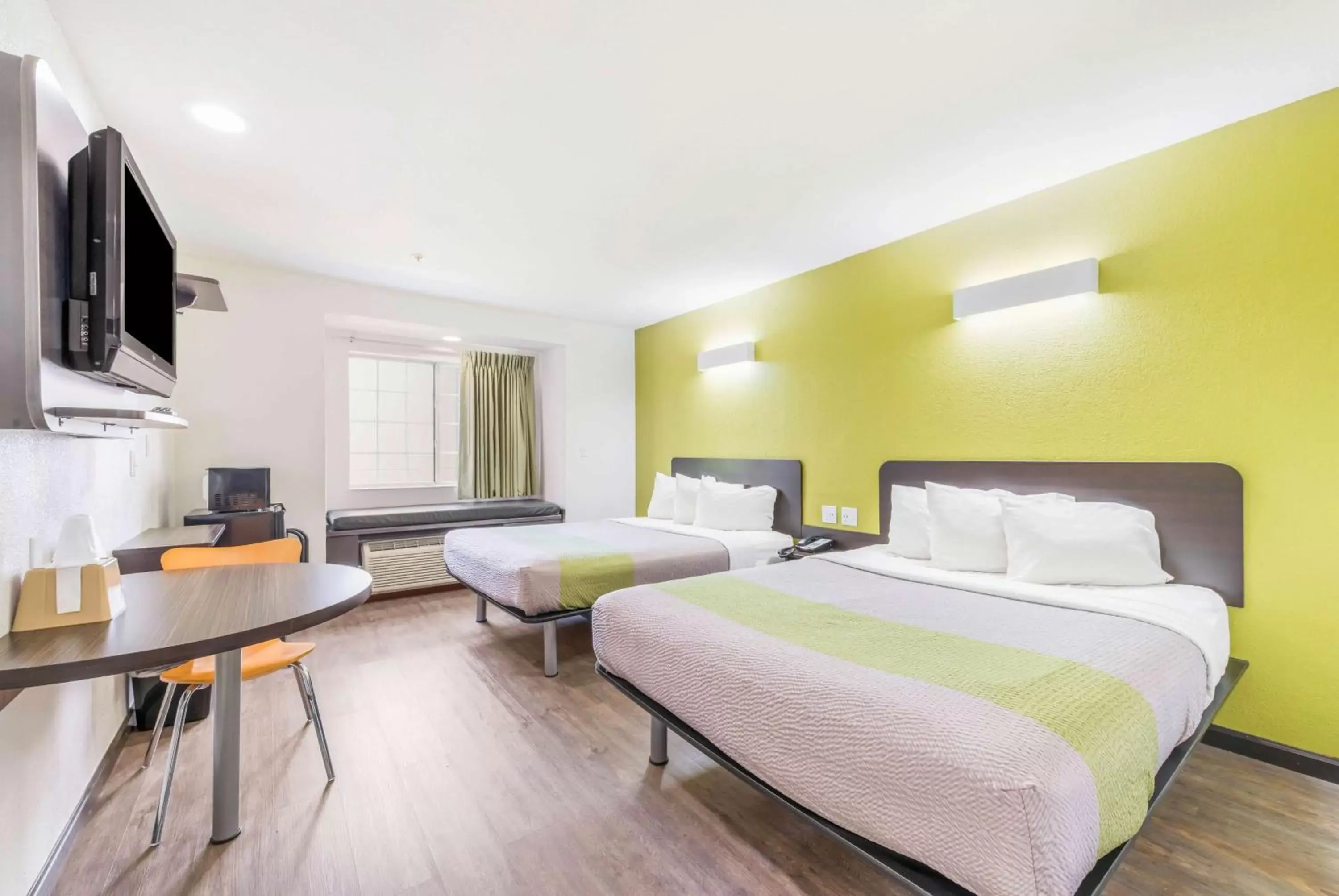 Bedroom, Bed in Motel 6-Gastonia Charlotte I-85 Bedroom, Bed in Motel 6-Gastonia Charlotte I-85