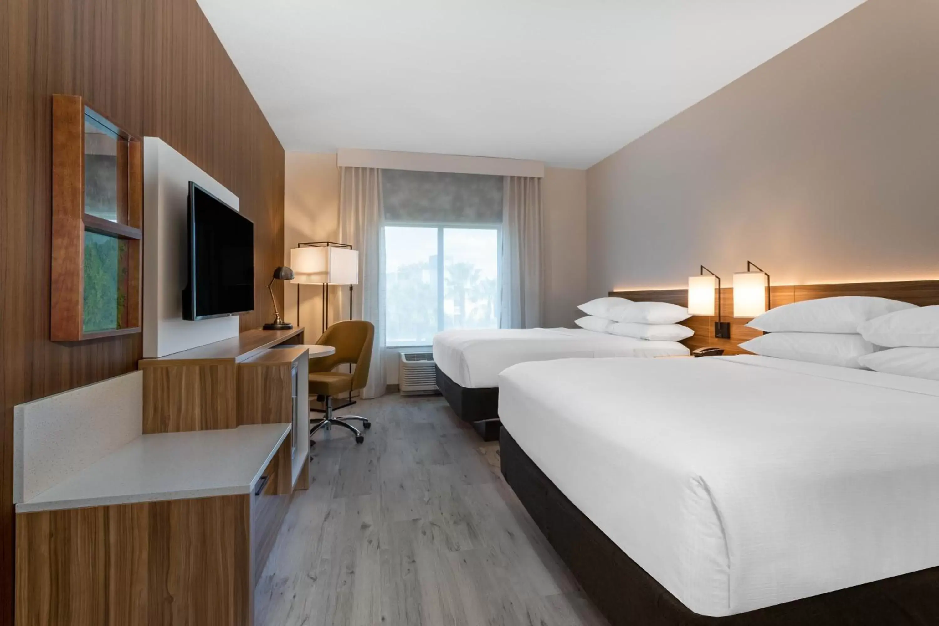 Photo of the whole room, Bed in Wyndham Garden Orlando Universal / I Drive Photo of the whole room, Bed in Wyndham Garden Orlando Universal / I Drive