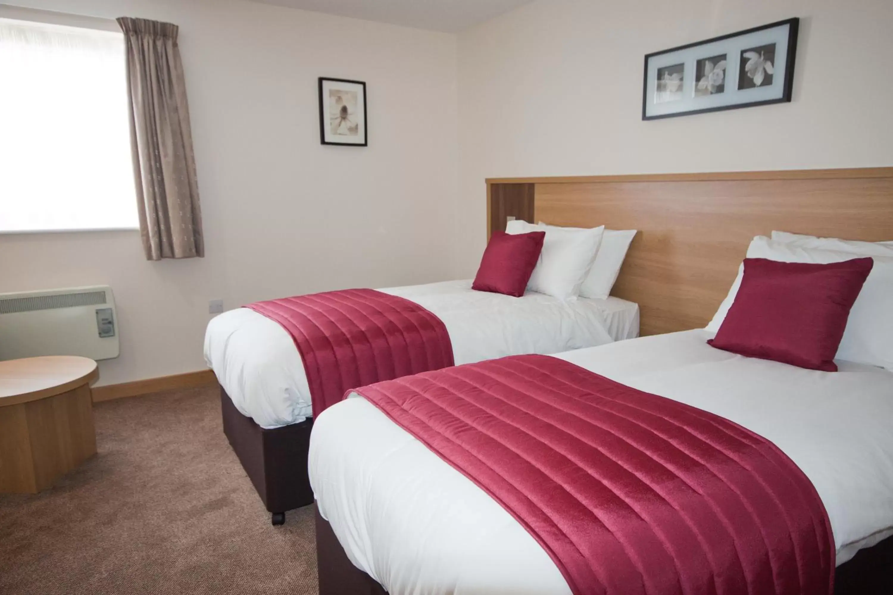 Superior Twin Room in Weald of Kent Golf Course and Hotel