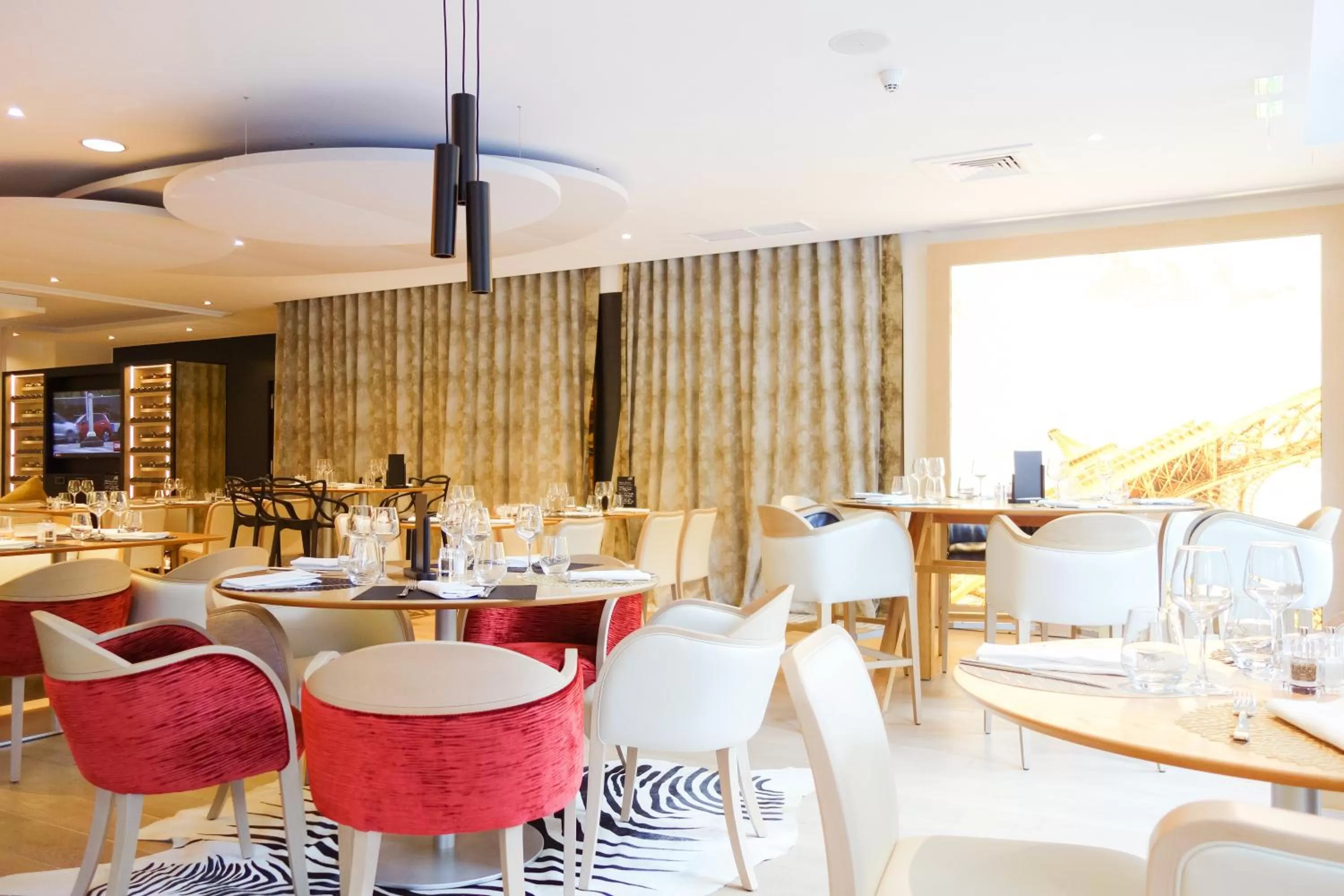 Restaurant/places to eat in Aiden by Best Western Paris Roissy CDG