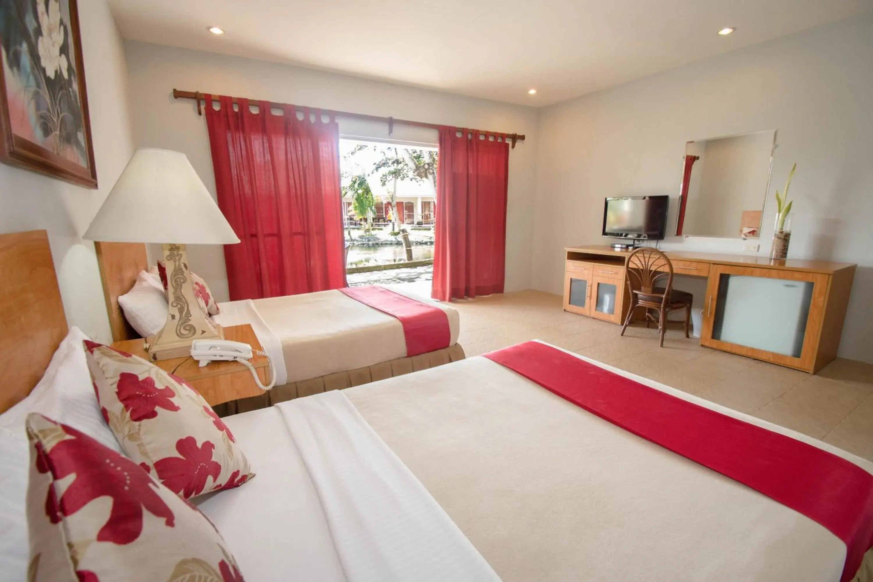 Bedroom, Bed in Almont Inland Resort