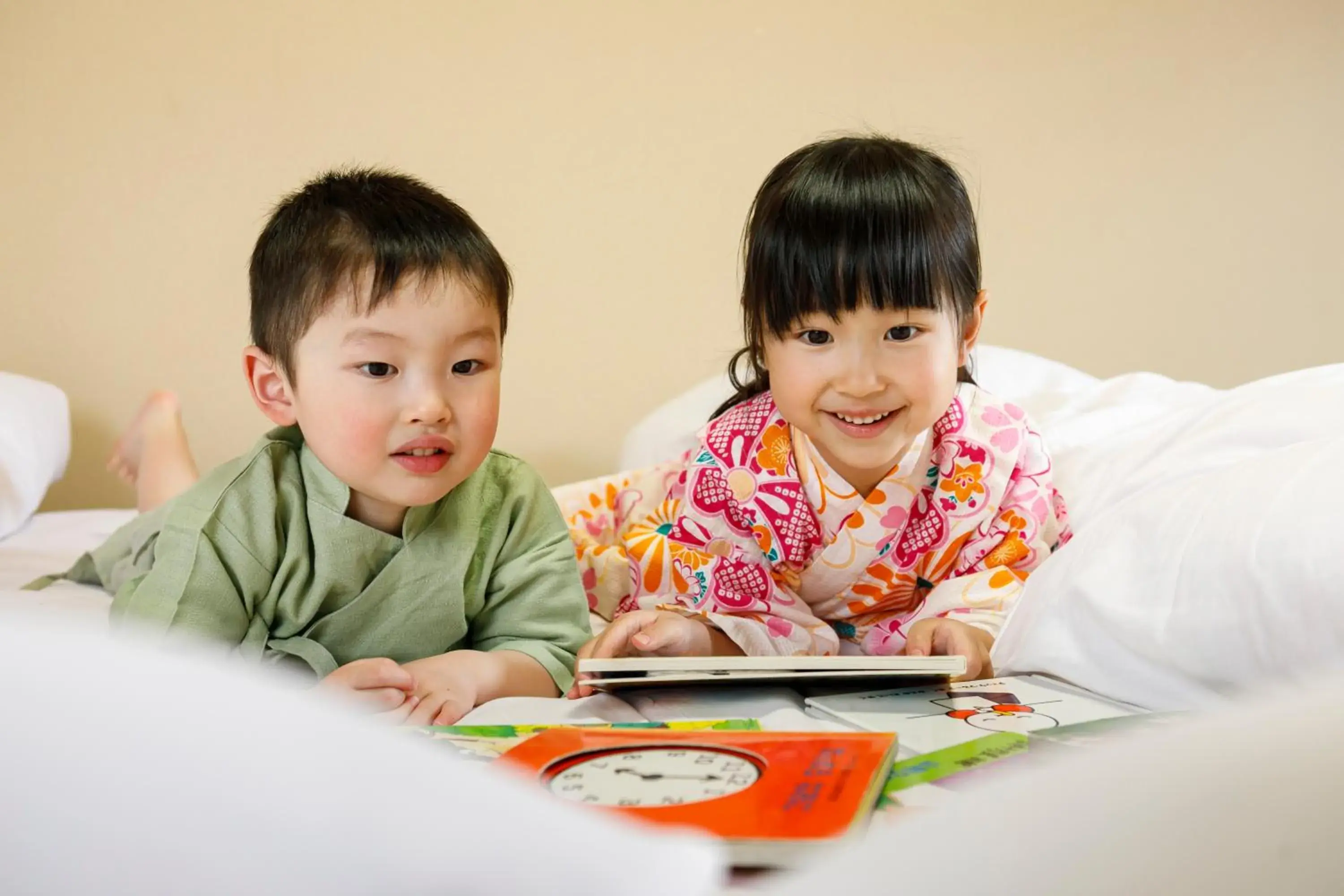 People, Children in Honjin Hiranoya Bekkan Annex