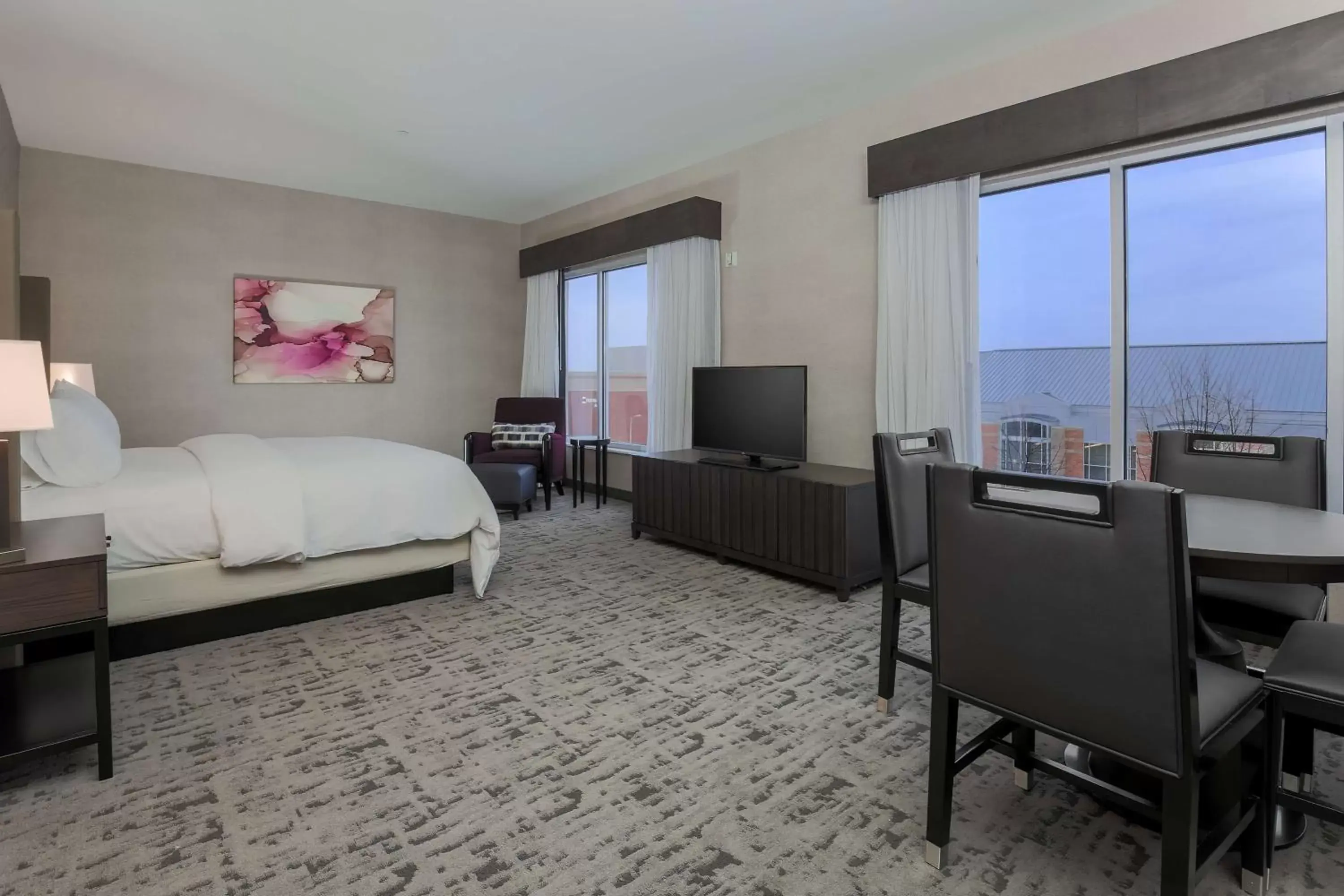 Premium King Suite with Sofa Bed in DoubleTree by Hilton Evansville Premium King Suite with Sofa Bed in DoubleTree by Hilton Evansville