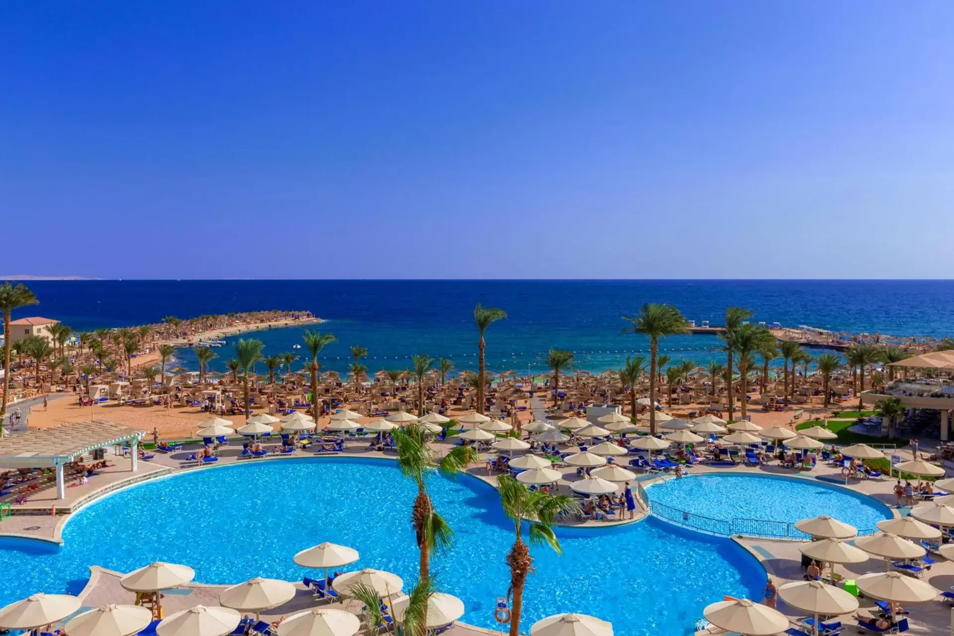 Beach, Pool View in Beach Albatros Resort - Hurghada