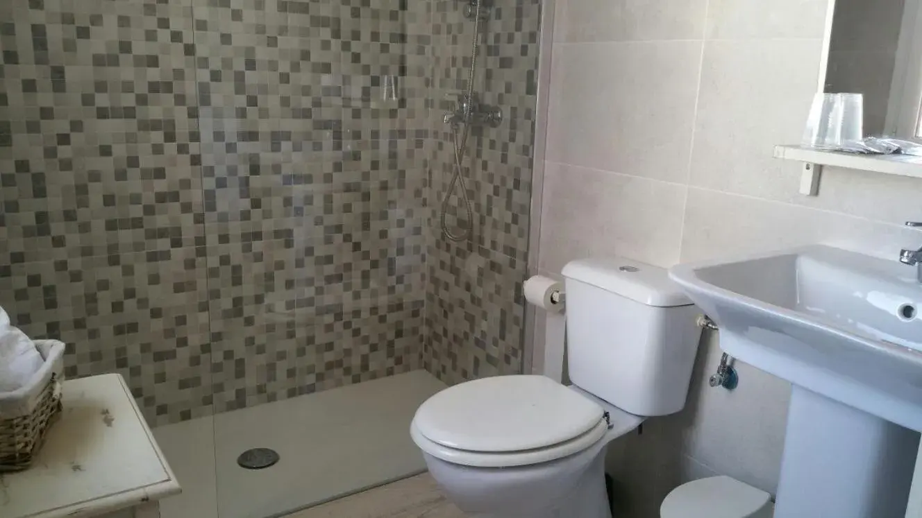 Bathroom in Hotel del Mar
