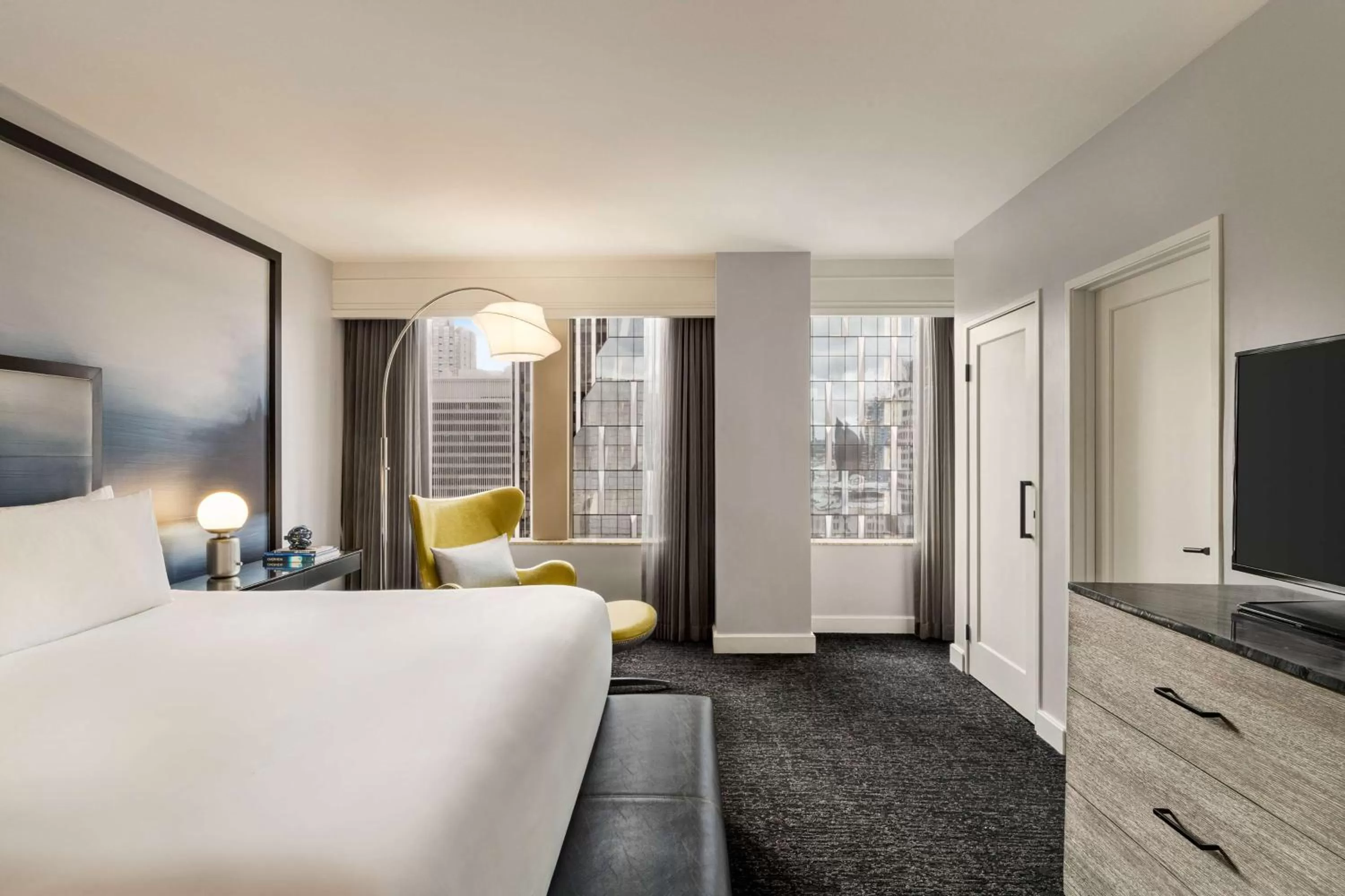 Bed in Hilton Motif Seattle