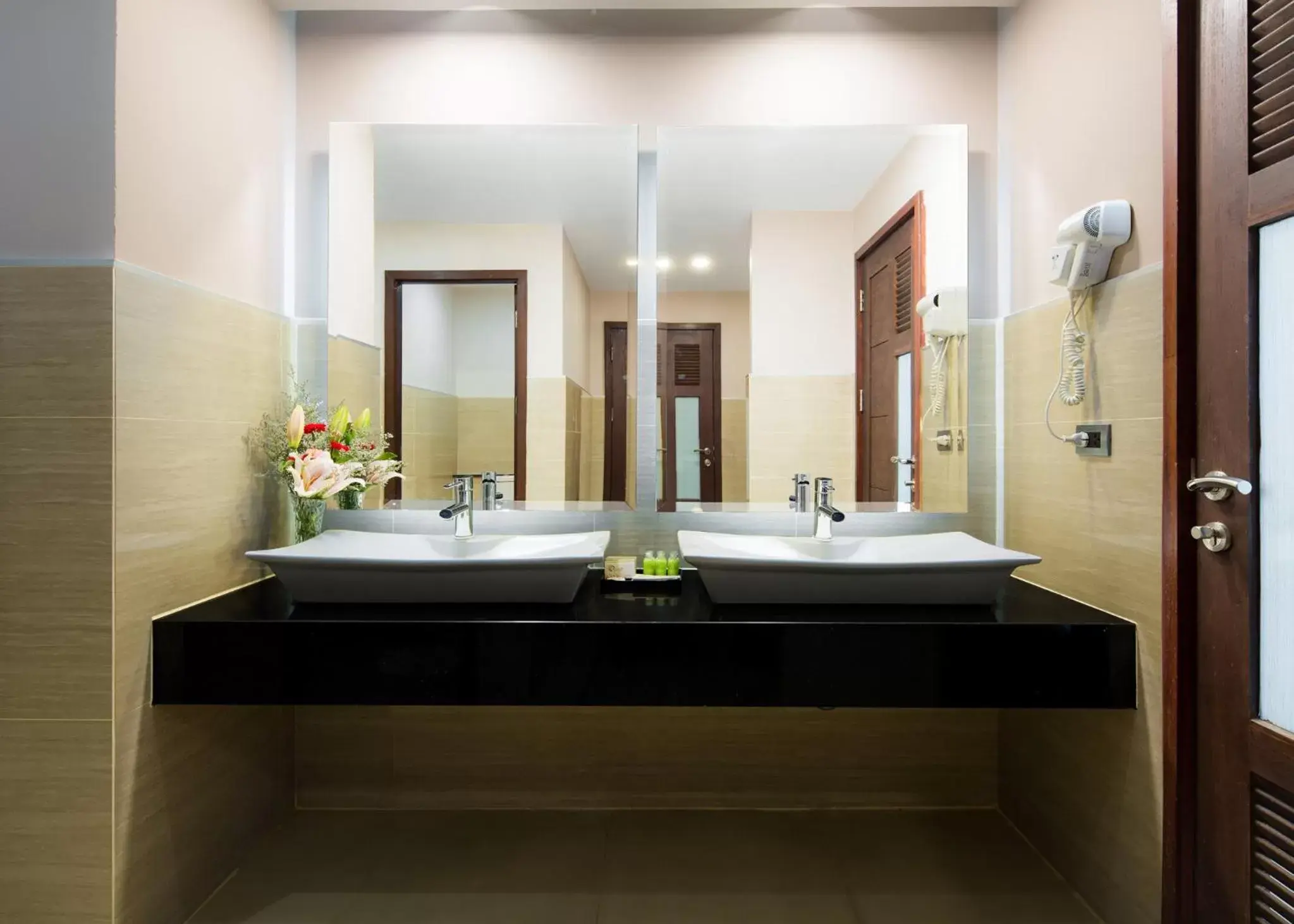 Bathroom in Aiyara Grand Hotel