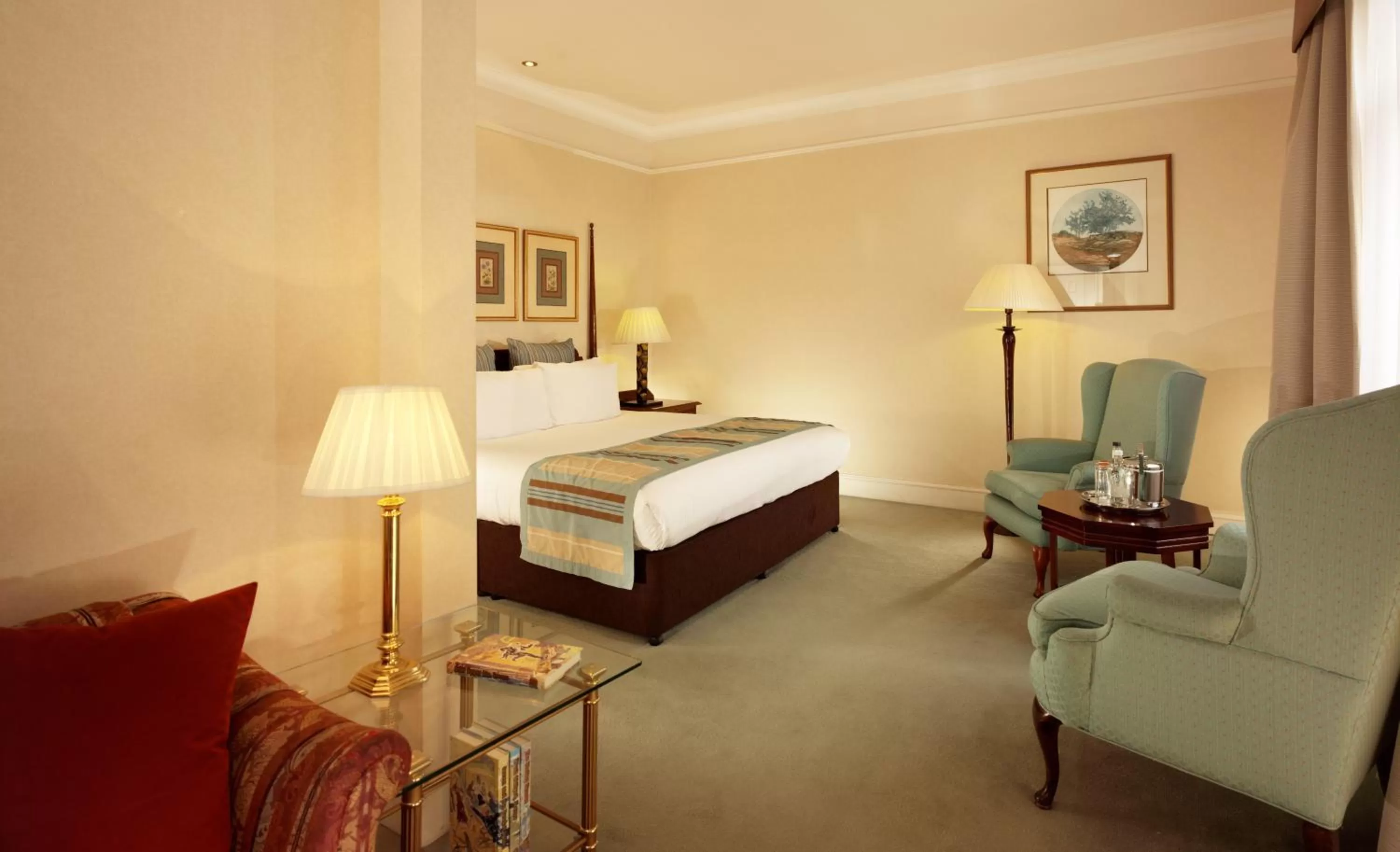 Classic Studio in St. James' Court, A Taj Hotel, London