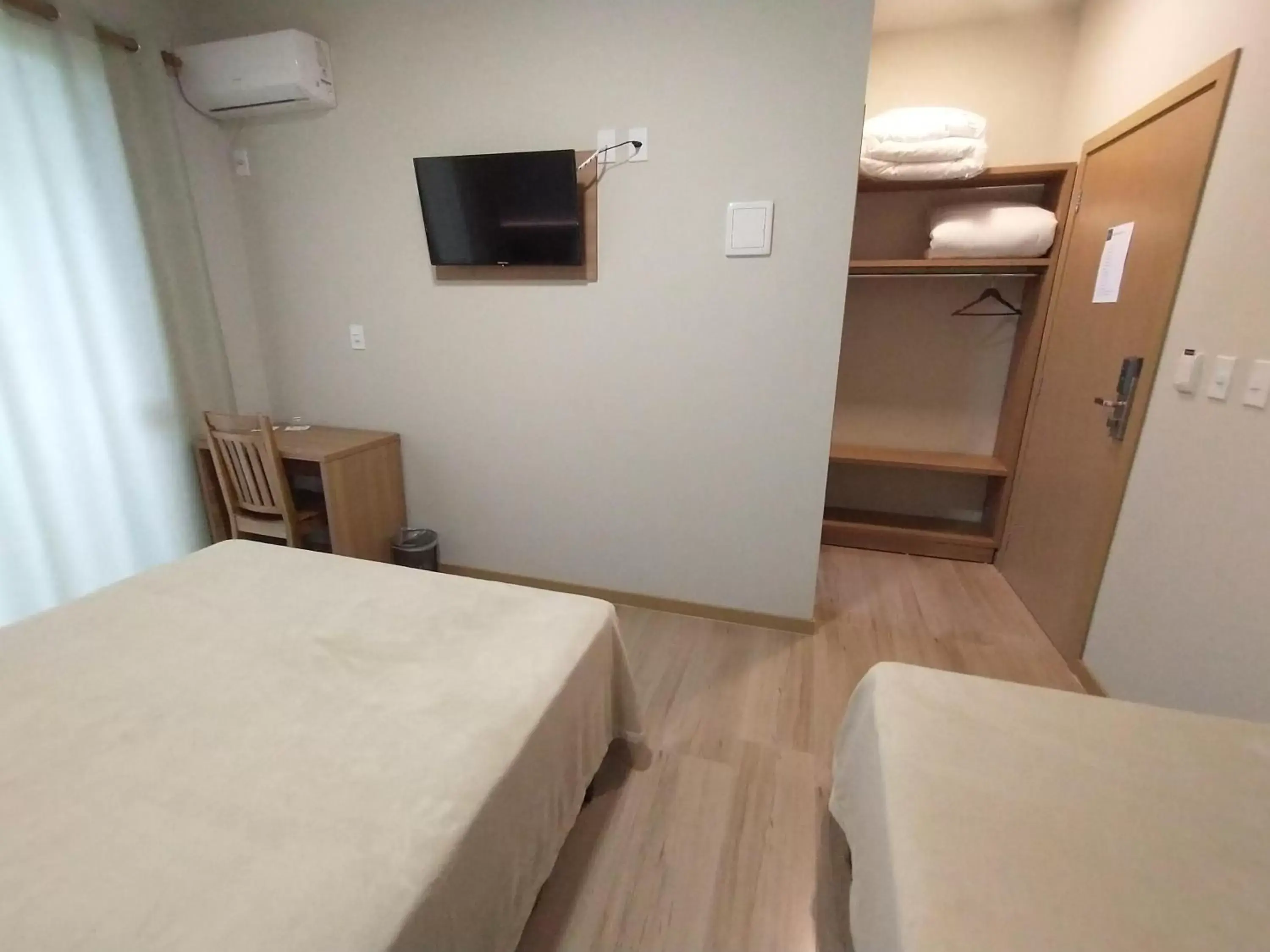 Luxury Triple Room - single occupancy in Rambo Hotel Luxury Triple Room - single occupancy in Rambo Hotel