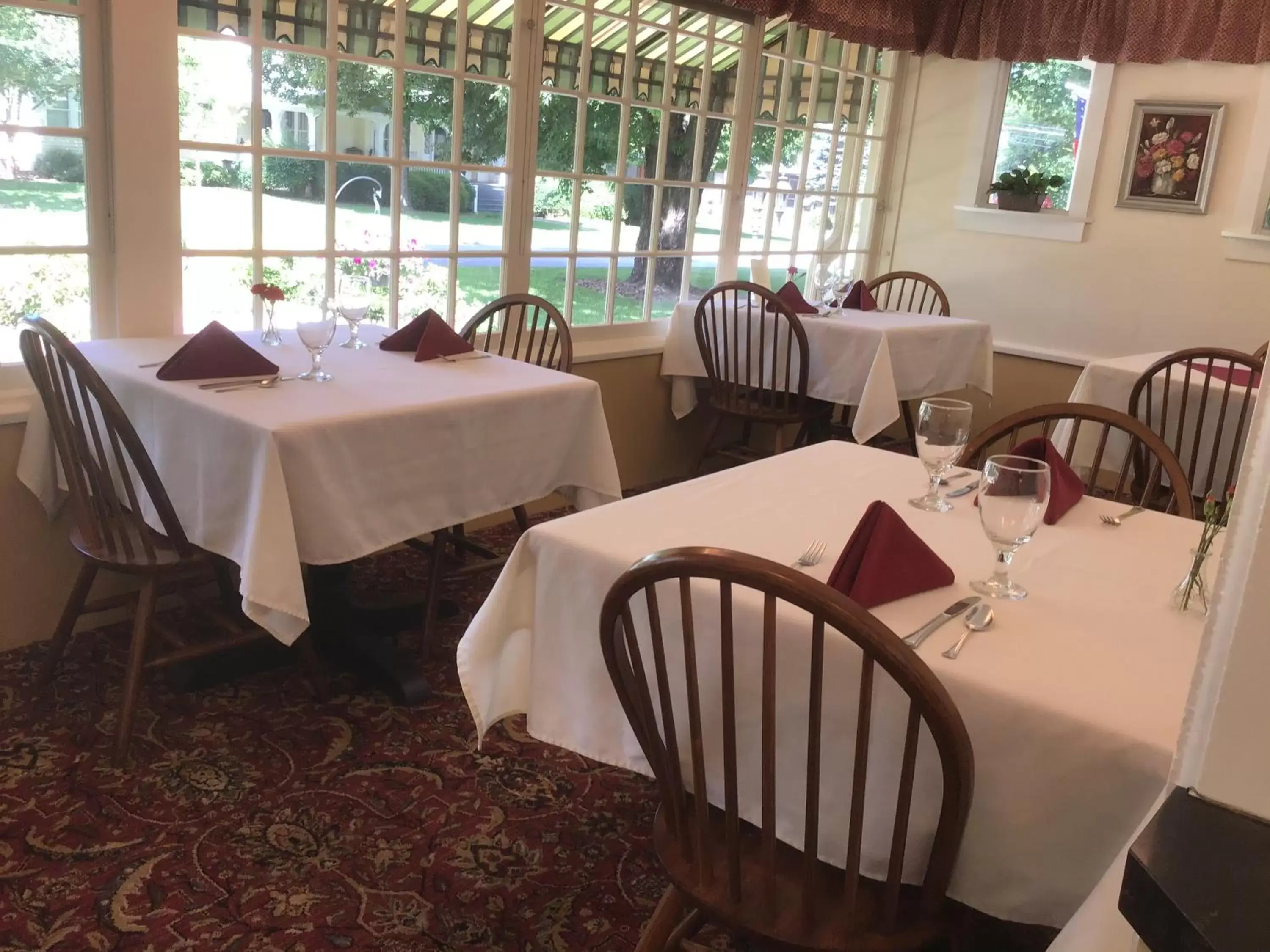 Restaurant/places to eat in Red Rocker Inn Restaurant/places to eat in Red Rocker Inn