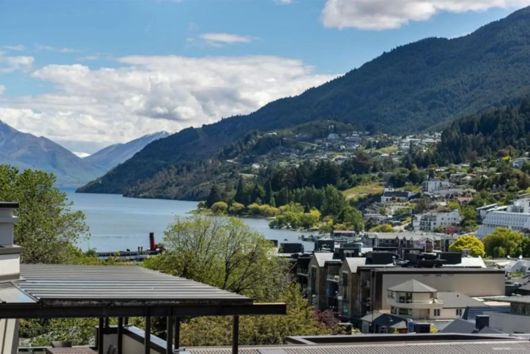 Lake view, Mountain View in The Glebe Apartments