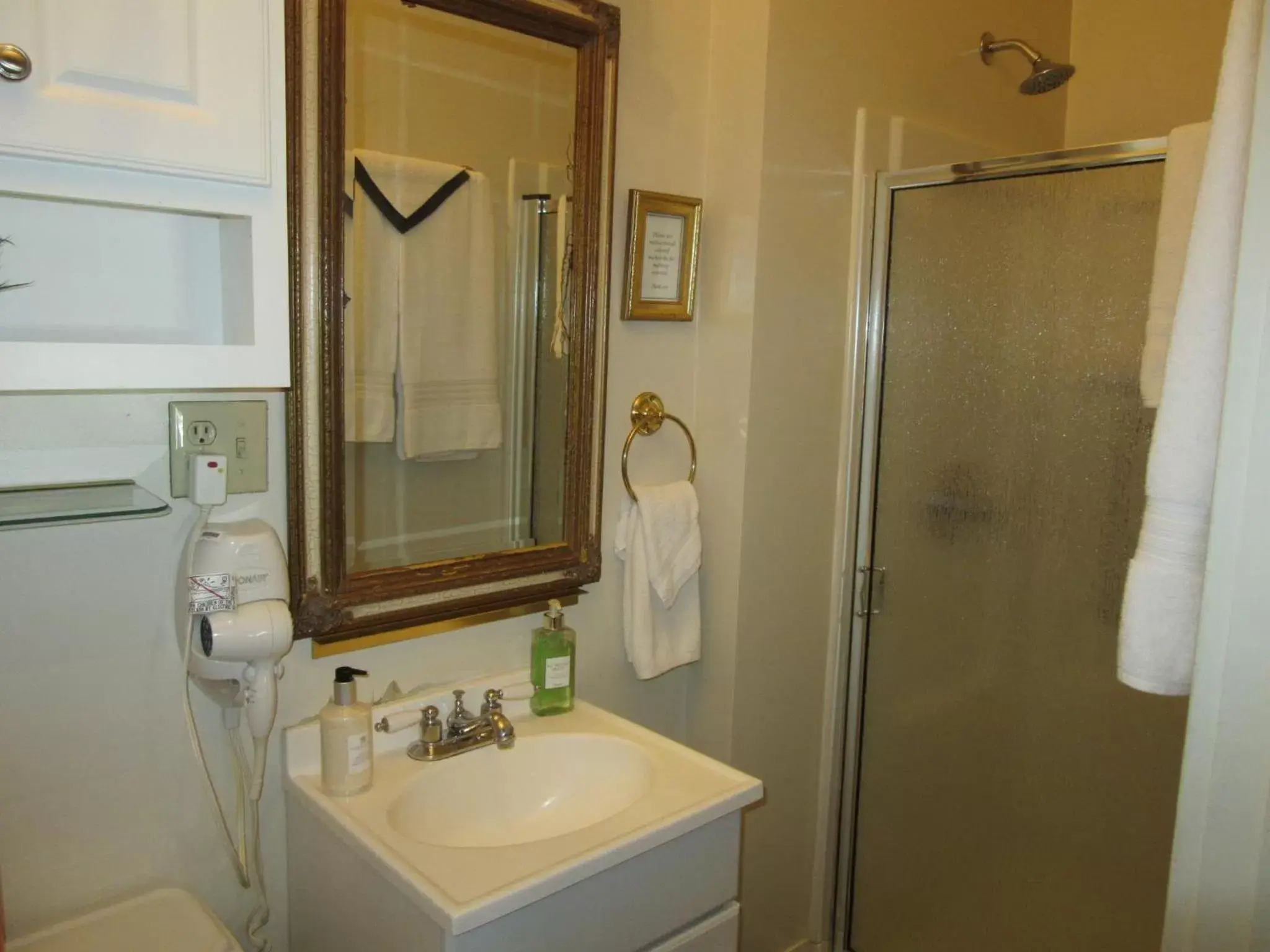 Bathroom in The Carriage House