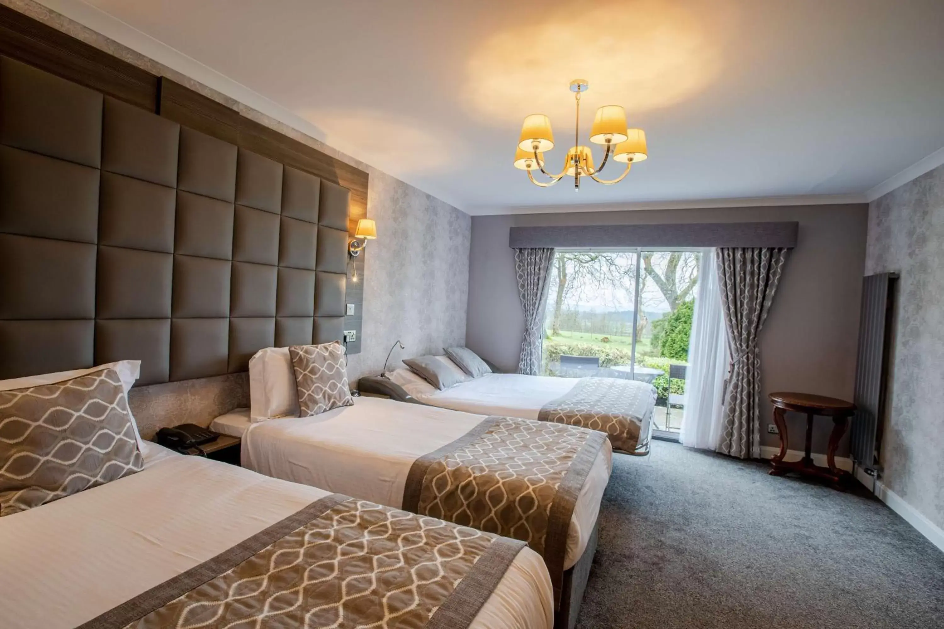 Bedroom, Bed in Dryfesdale Hotel - BW Signature Collection