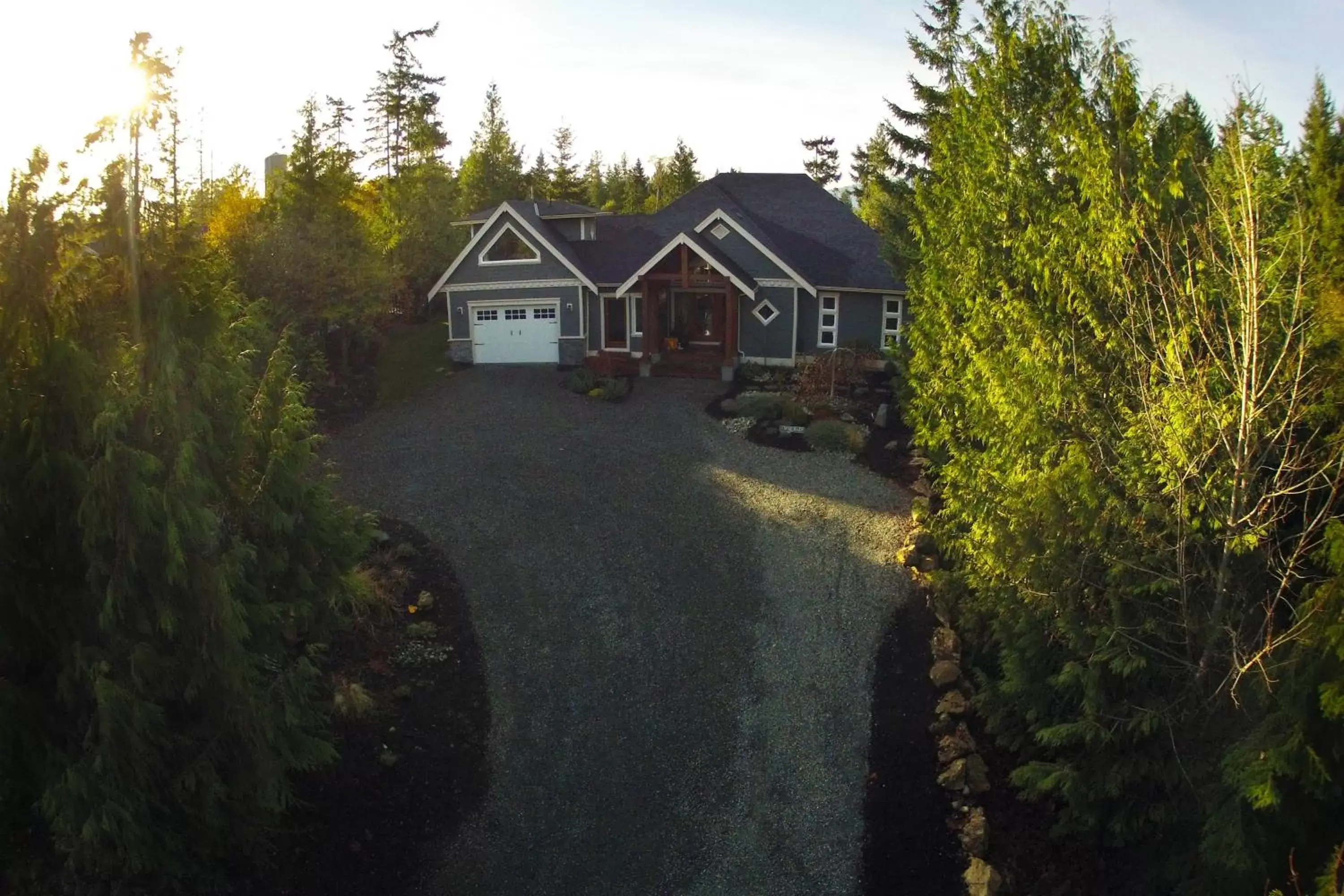 Facade/entrance, Property Building in Shawnigan Suite B & B