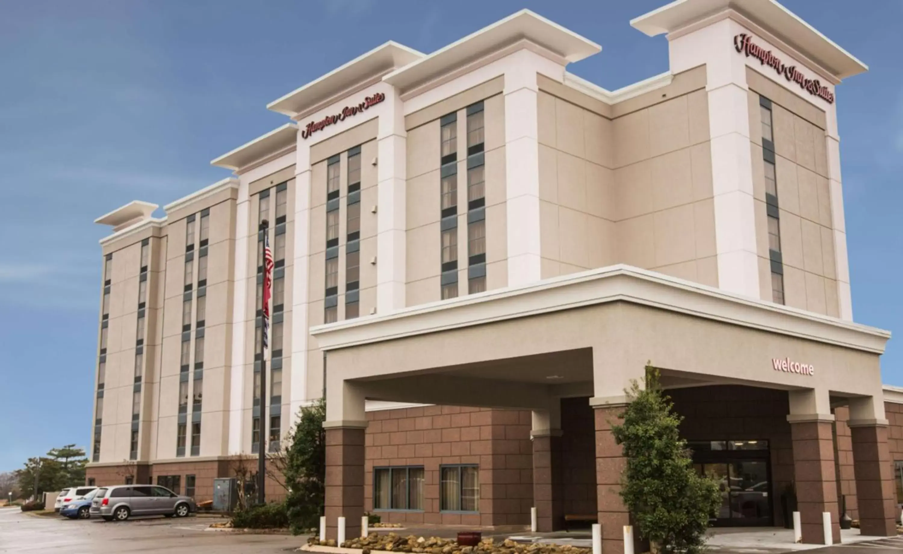 Property Building in Hampton Inn & Suites Nashville-Airport