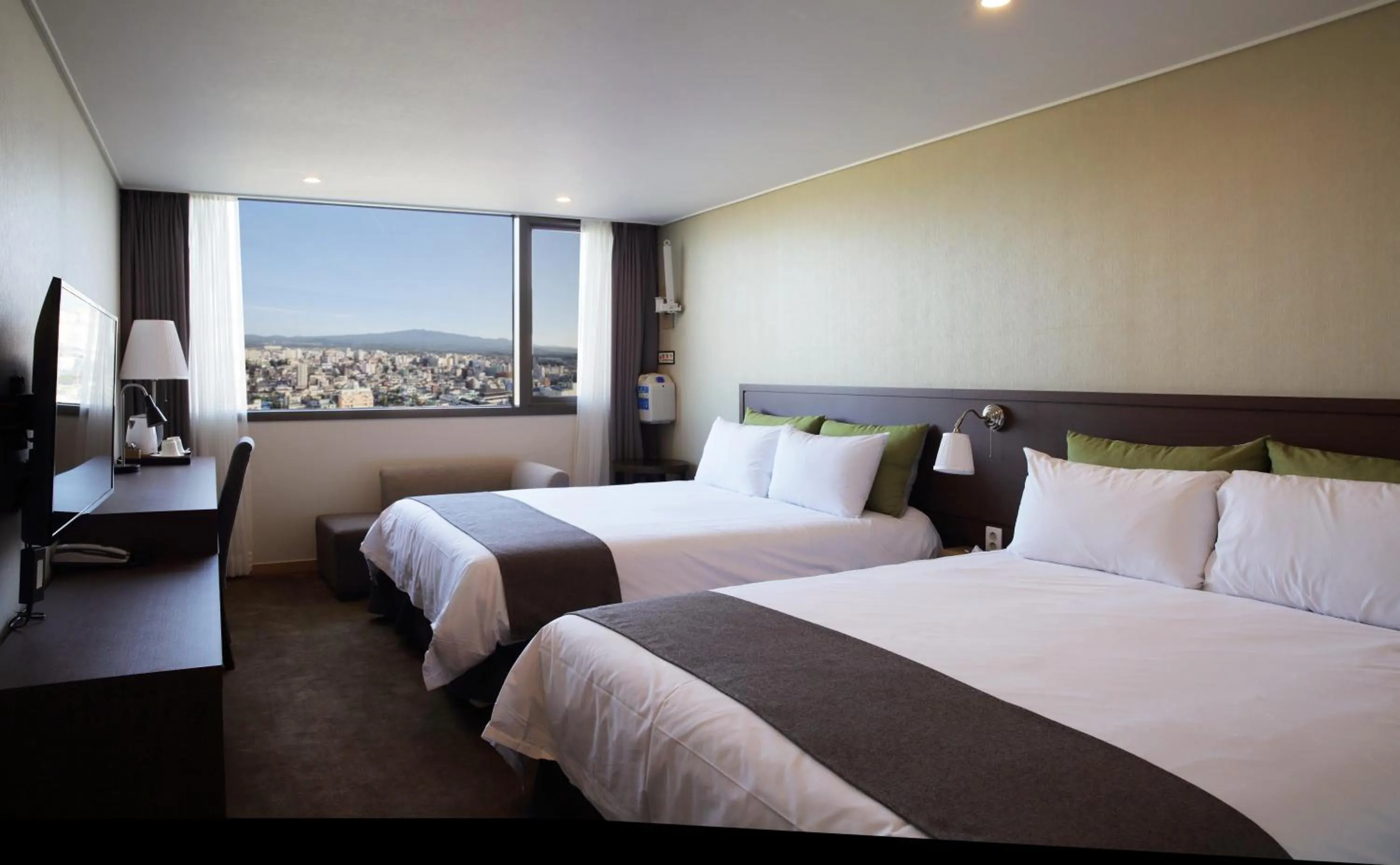 Bedroom, Bed in Hotel Shalom Jeju