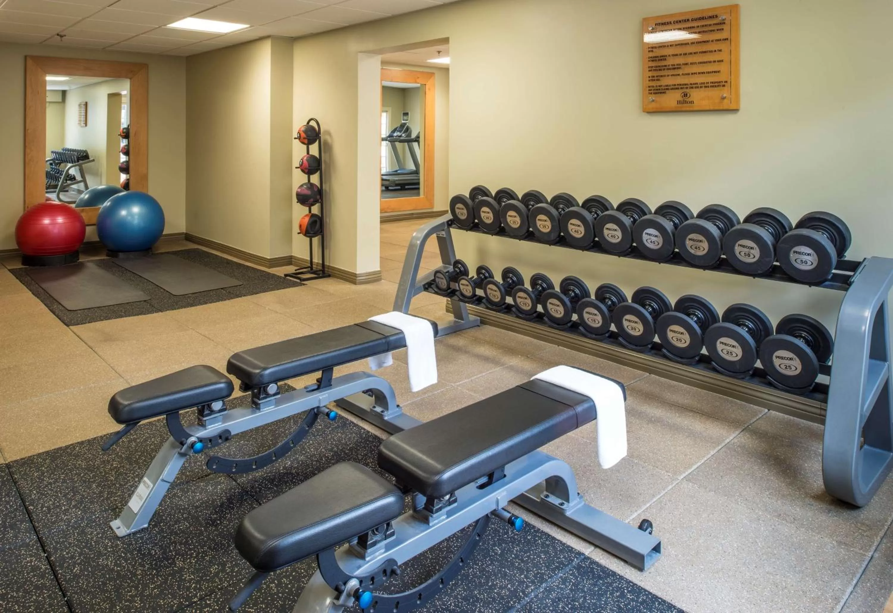 Fitness centre/facilities in DoubleTree by Hilton Raleigh Durham Airport at Research Triangle Park