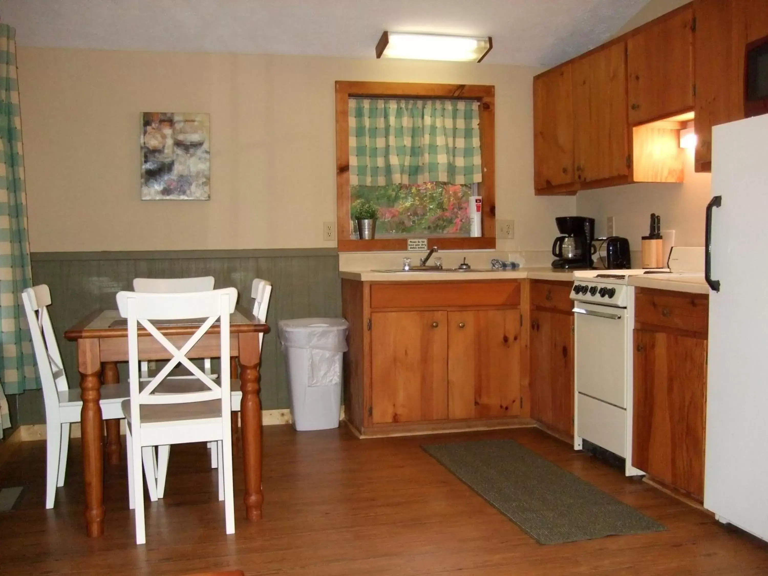 Bedroom, Kitchen/Kitchenette in Paradise Hills, Winery Resort & Spa