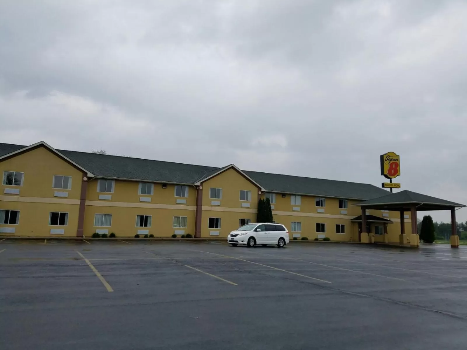 Property building in Super 8 by Wyndham Huntington