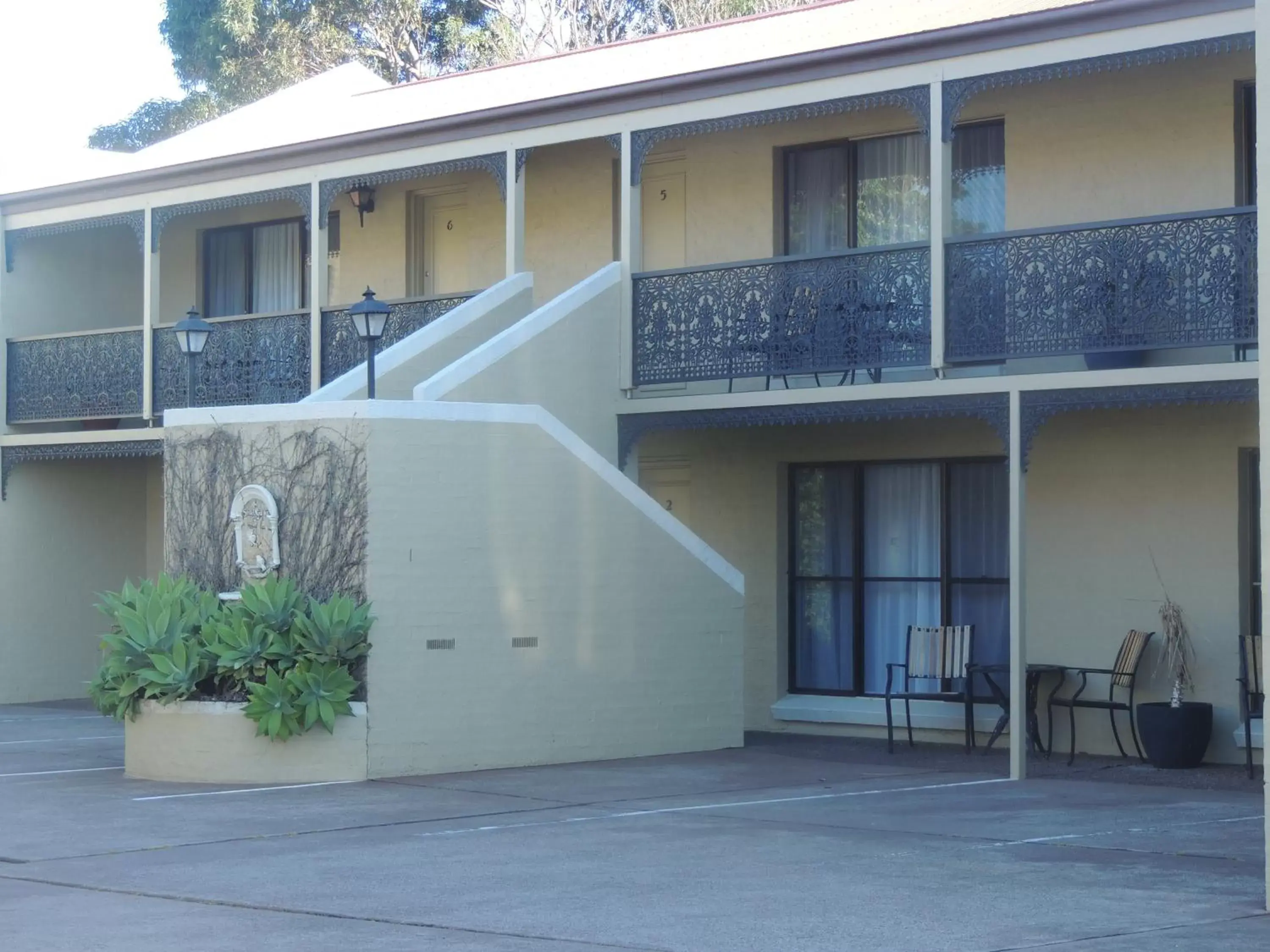 Facade/entrance, Property Building in Argyle Terrace Motor Inn