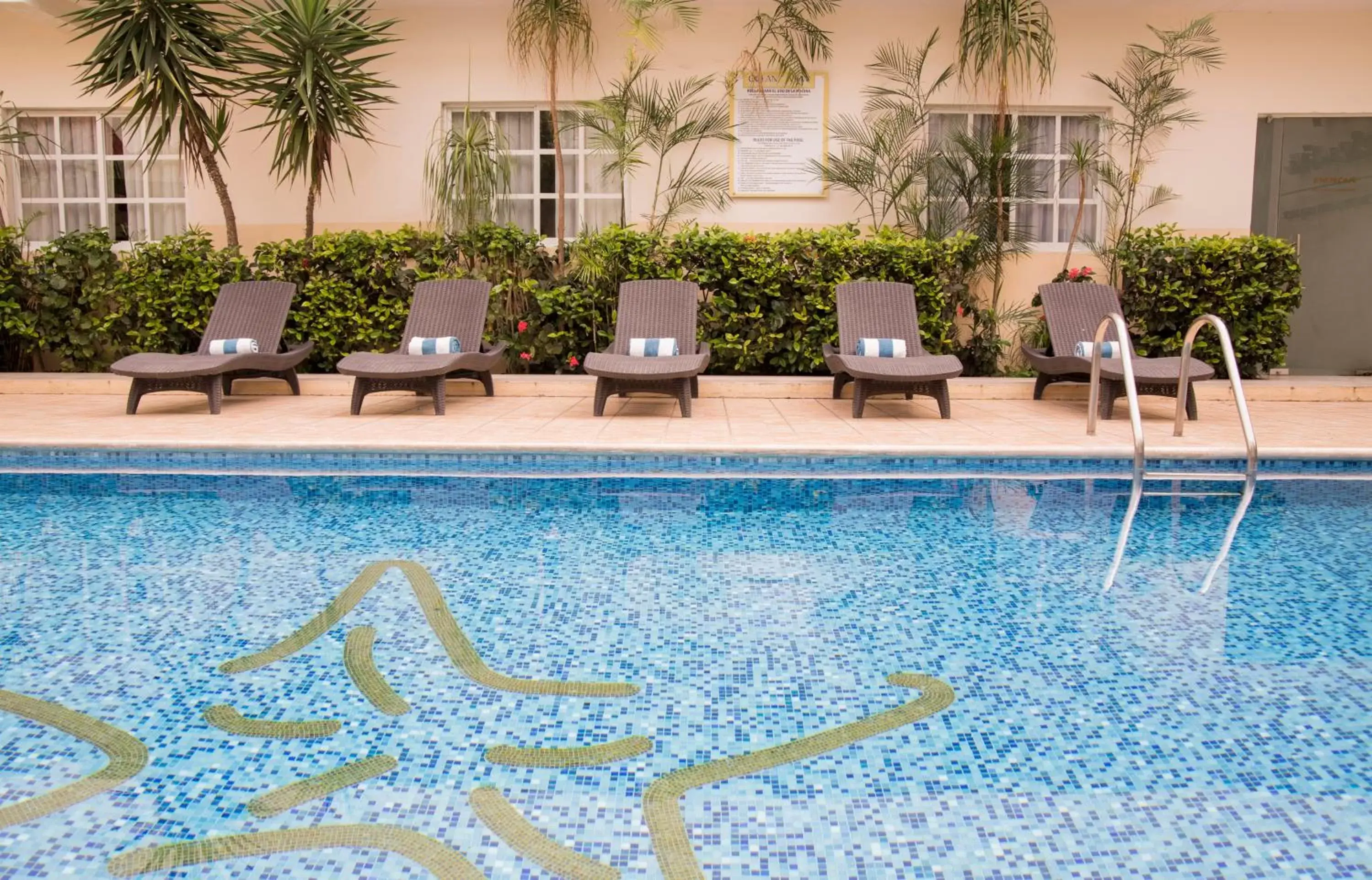 Swimming Pool in Hotel Ocean View