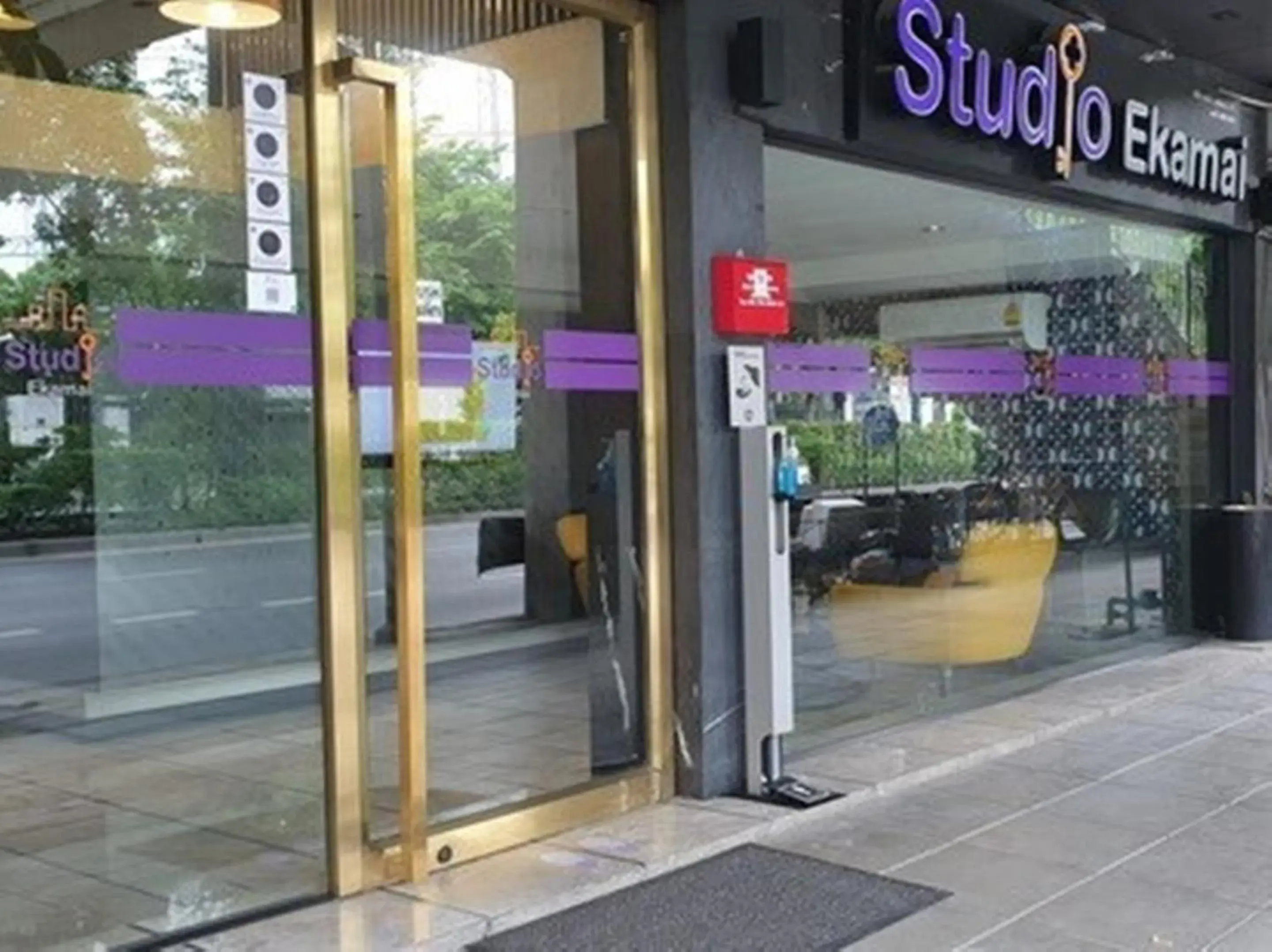 Facade/entrance in Studio Ekamai