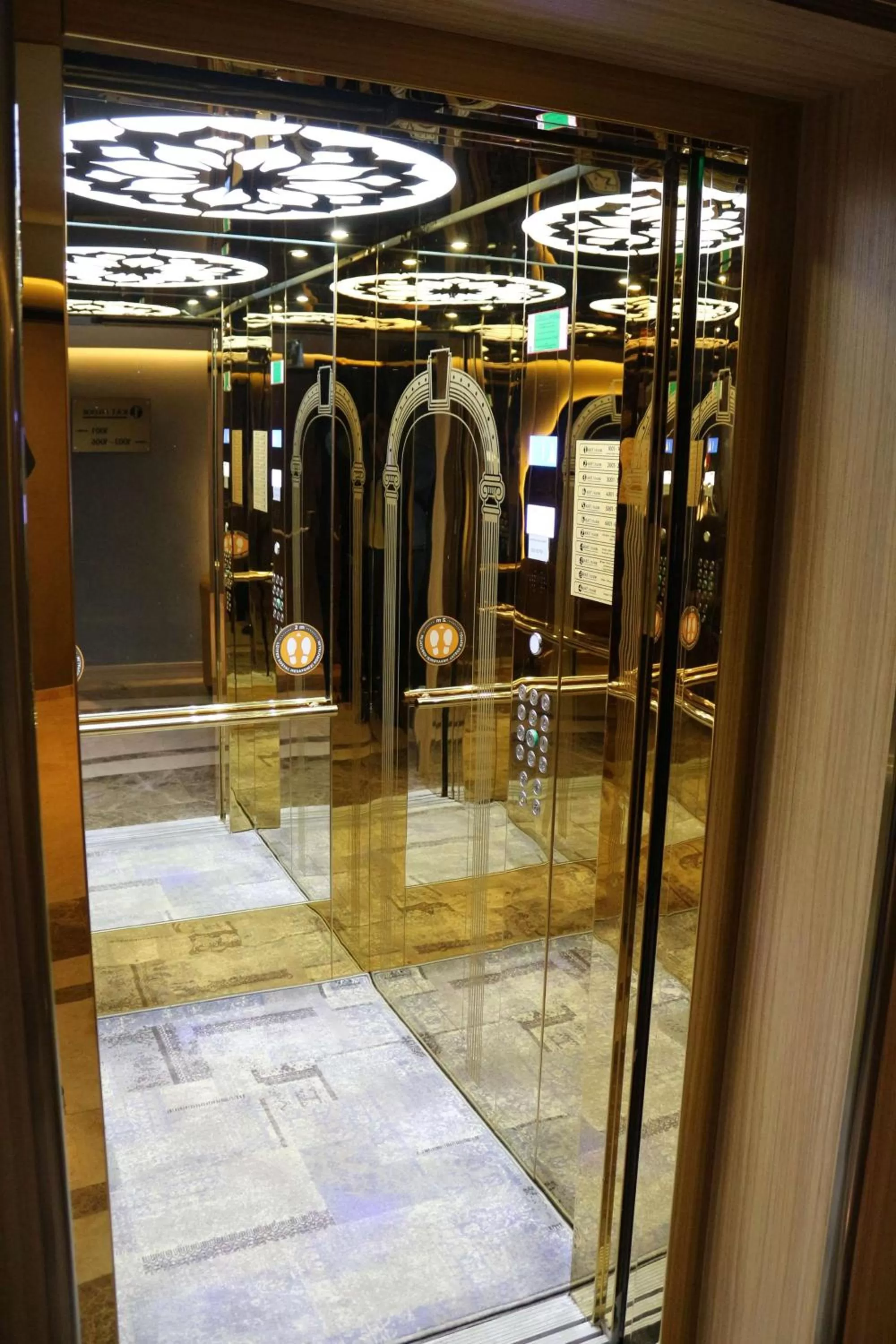 elevator in Best Western Plus Center Hotel