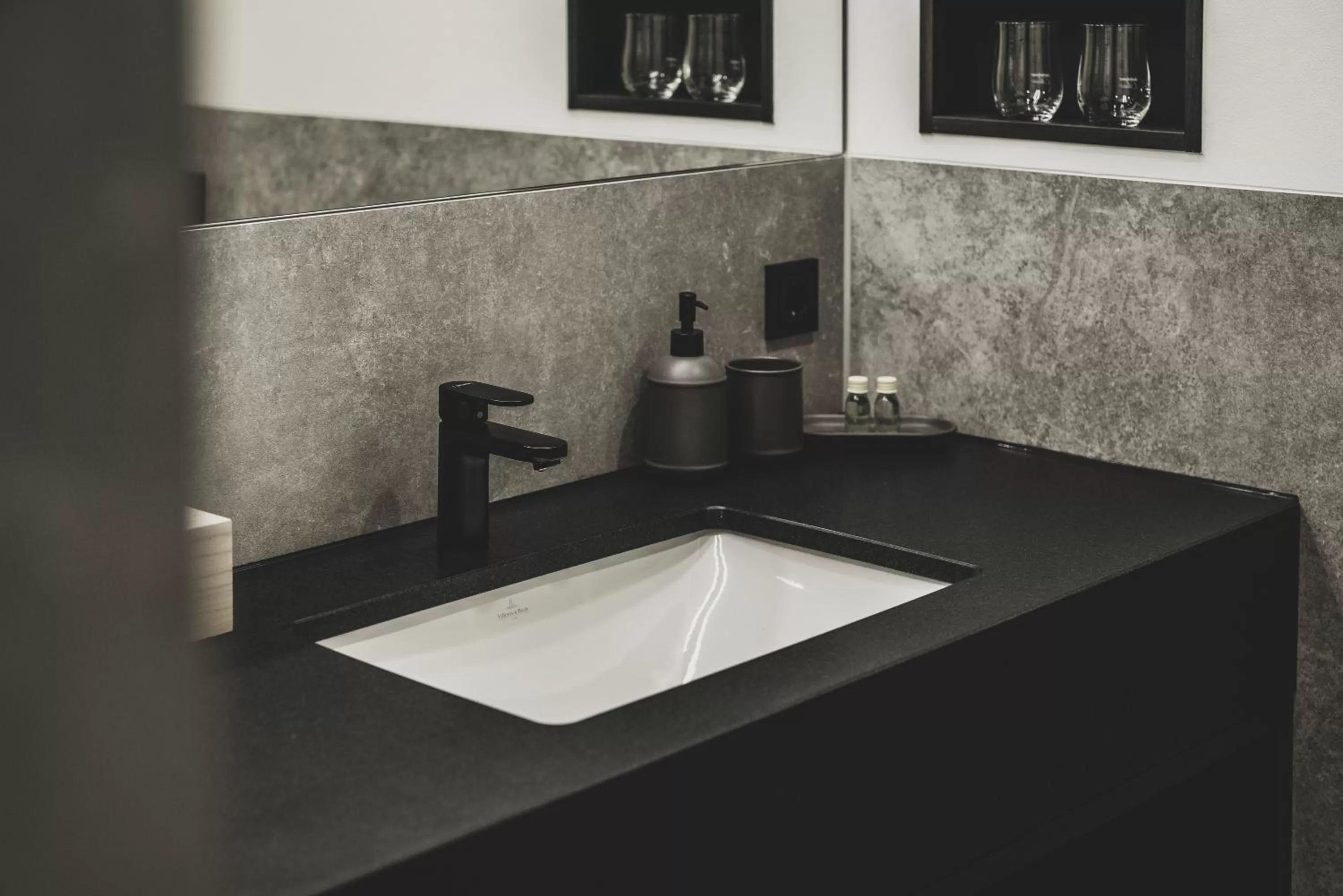 Bathroom in LANDHOTEL ALTE ZOLLSTATION- Historical Building