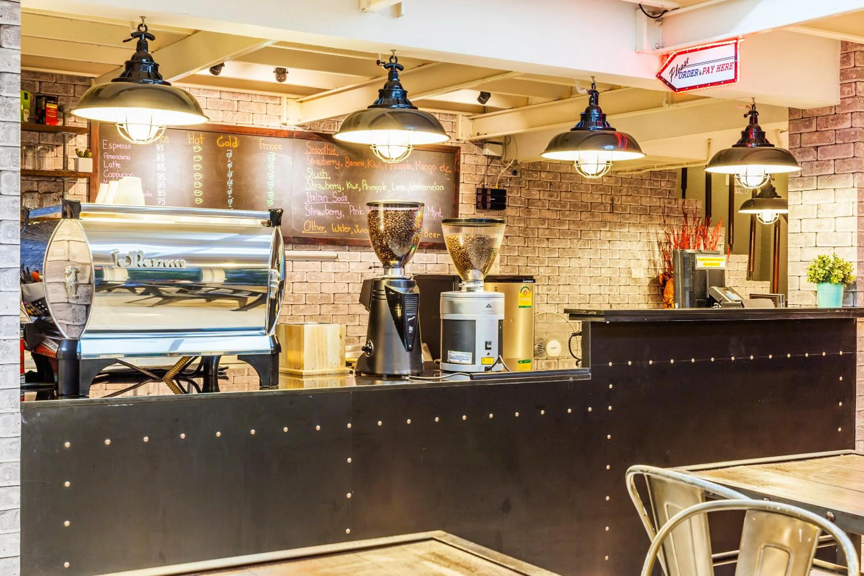 Food in At Hua Lamphong Hotel