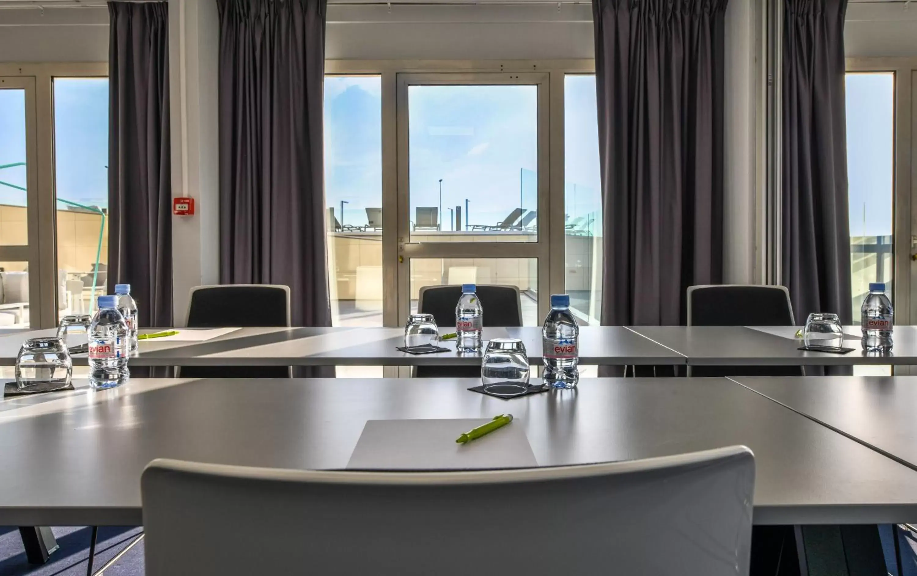 Meeting/conference room in ibis styles La Rochelle Thalasso Chatelaillon