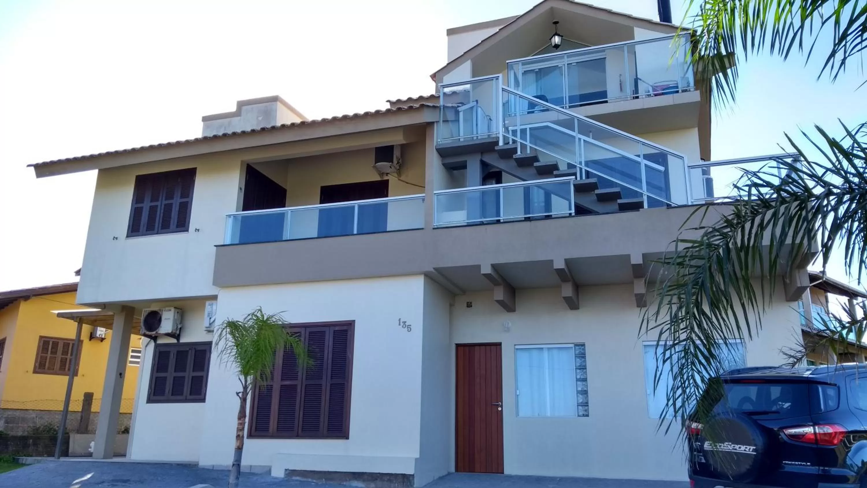 Property building in Casa da Marilú