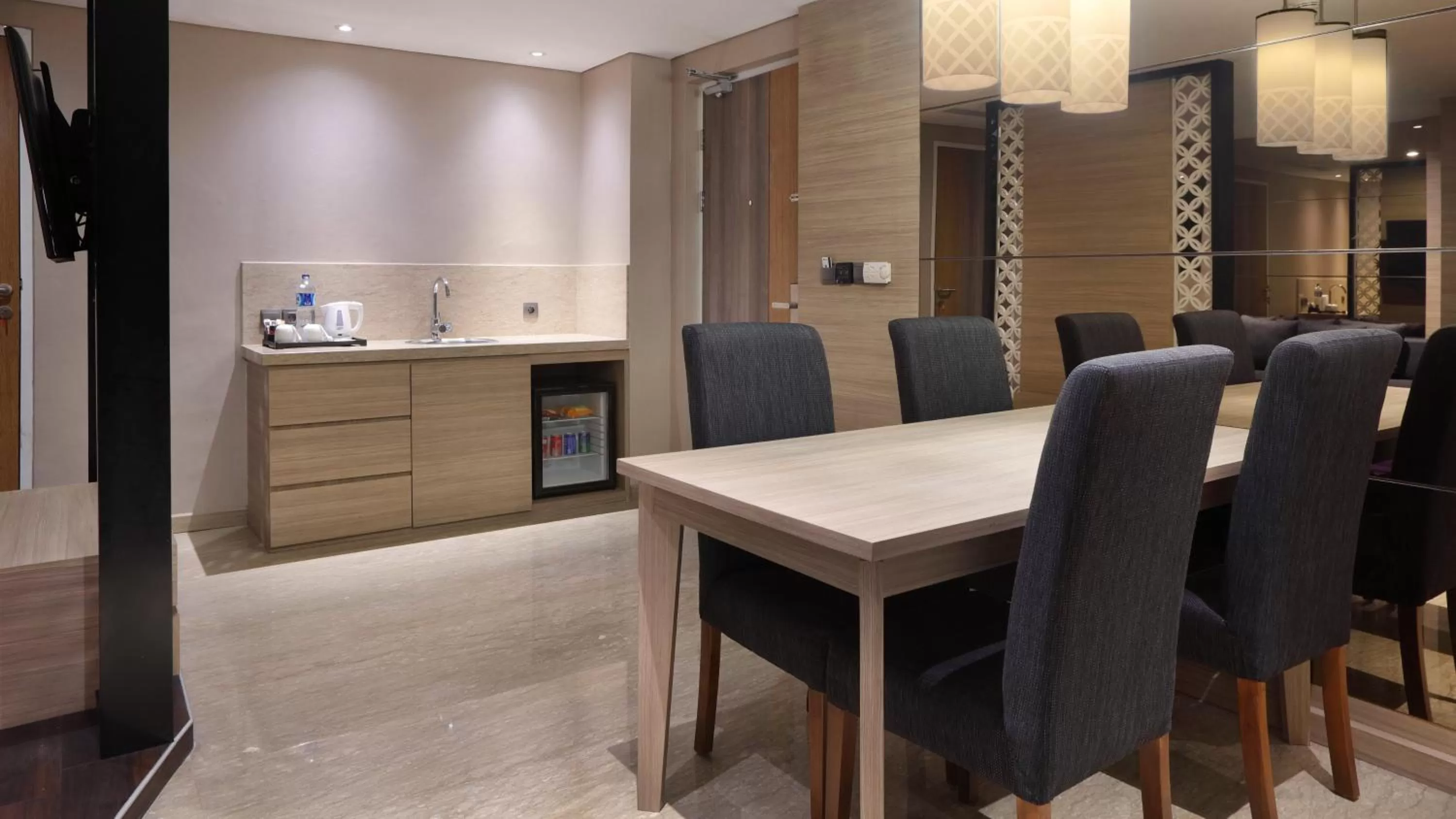 Photo of the whole room in Holiday Inn Bandung Pasteur by IHG