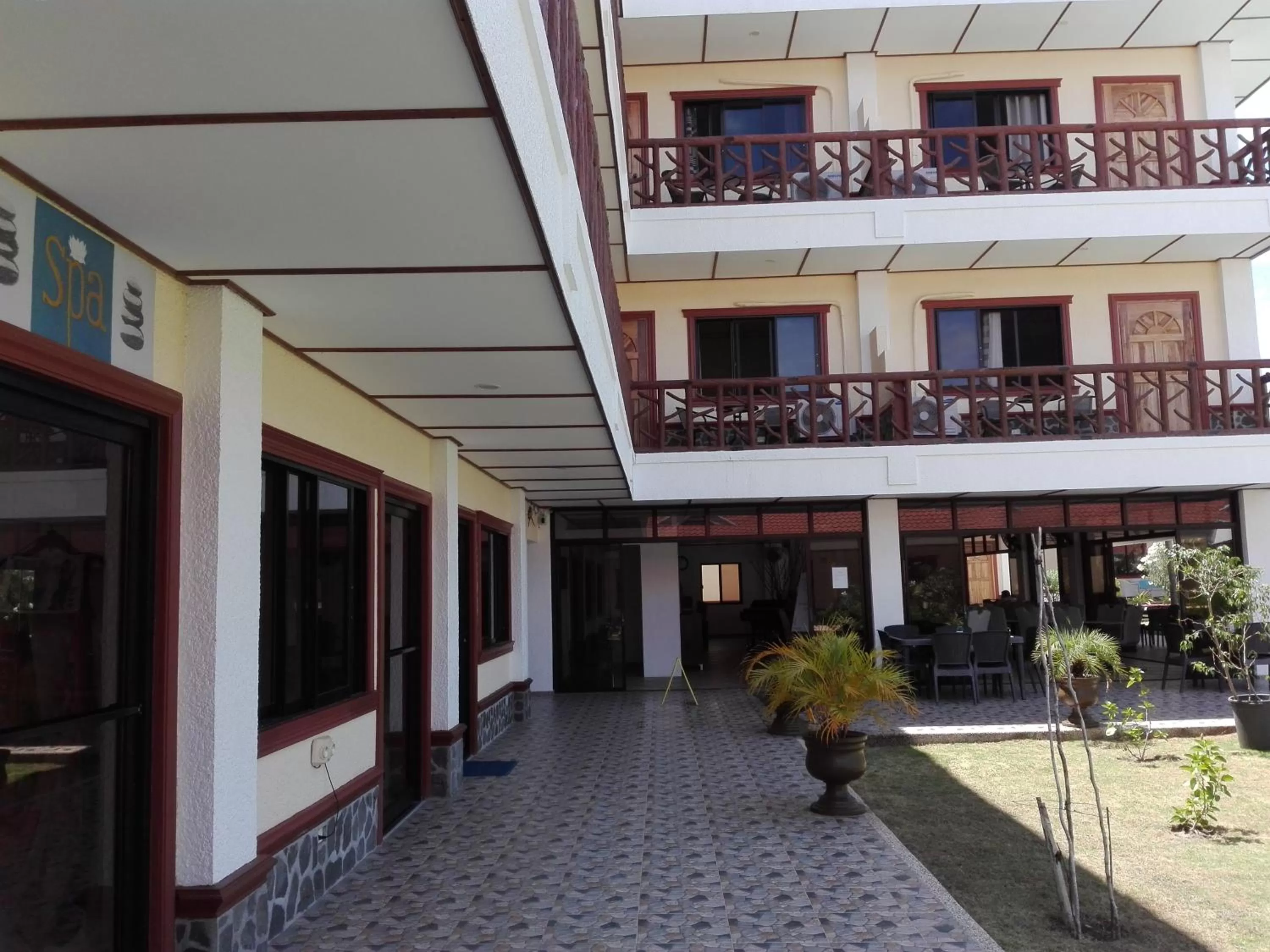 Restaurant/places to eat, Property Building in Jugalis Hotel and Restaurant