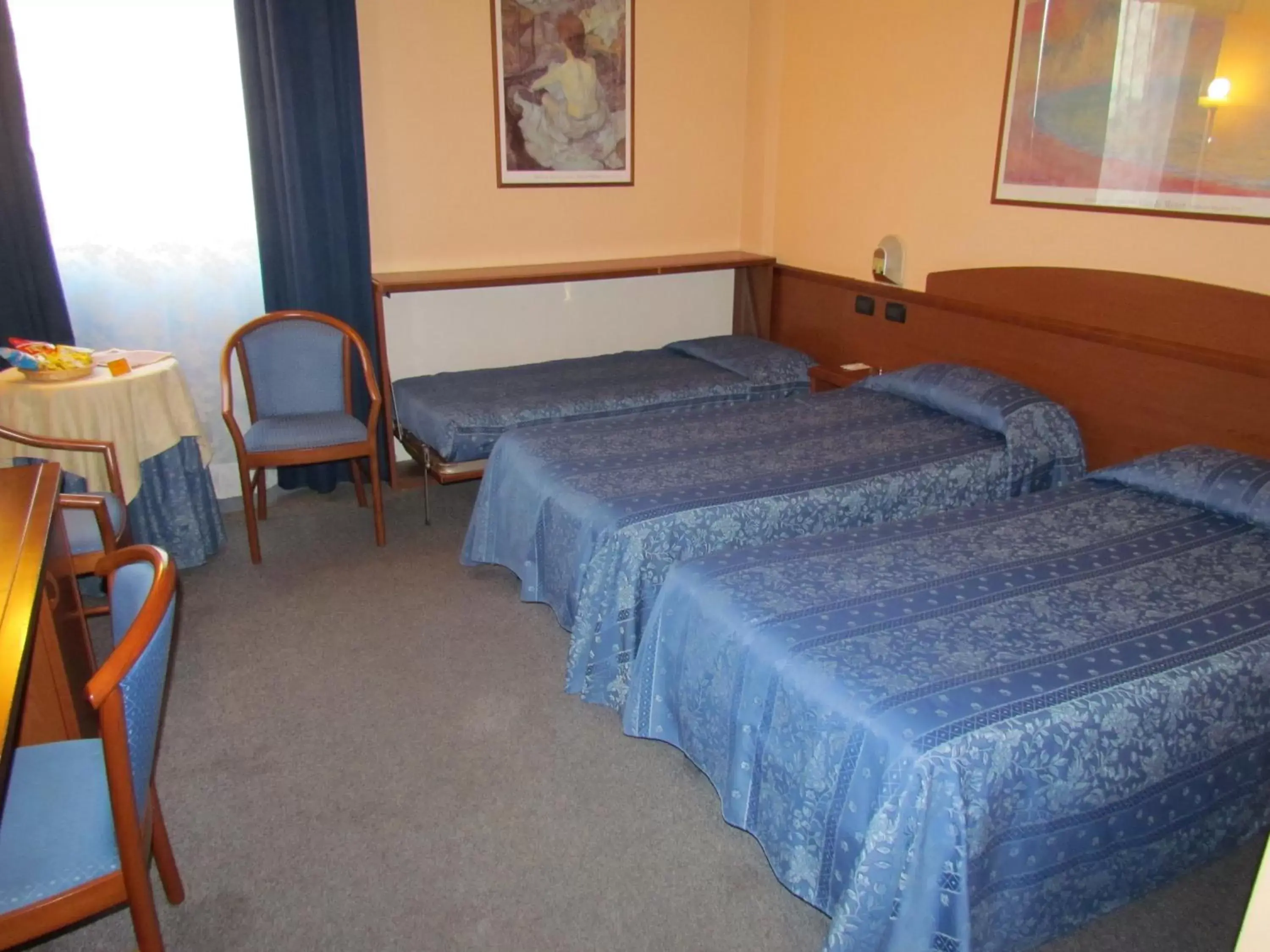 Triple Room in Hotel Le Cerbaie Triple Room in Hotel Le Cerbaie