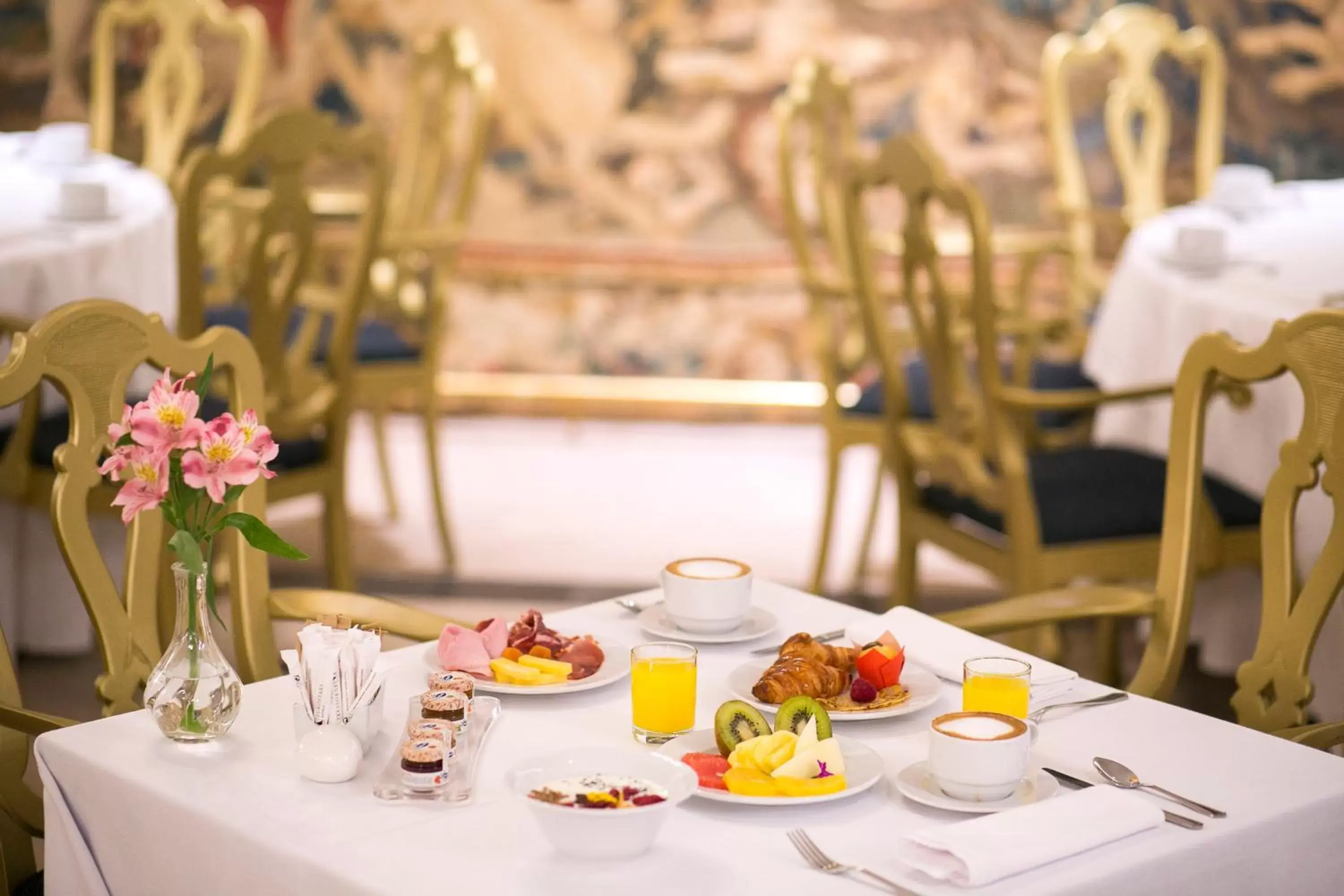 Breakfast, Restaurant/Places to Eat in Eurostars Hotel de la Reconquista